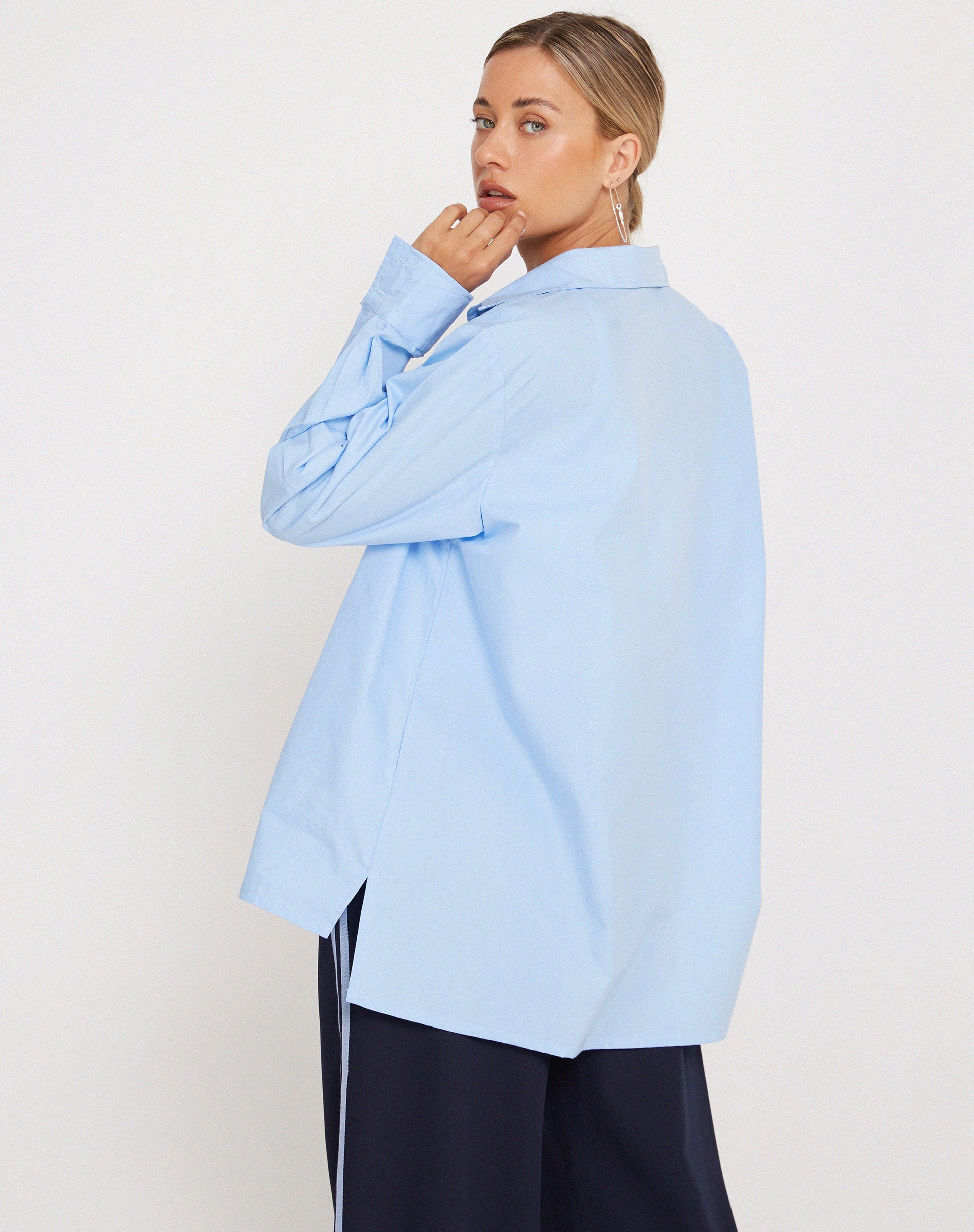 Image de Mavis Button Up Shirt in Poplin Sky Blue