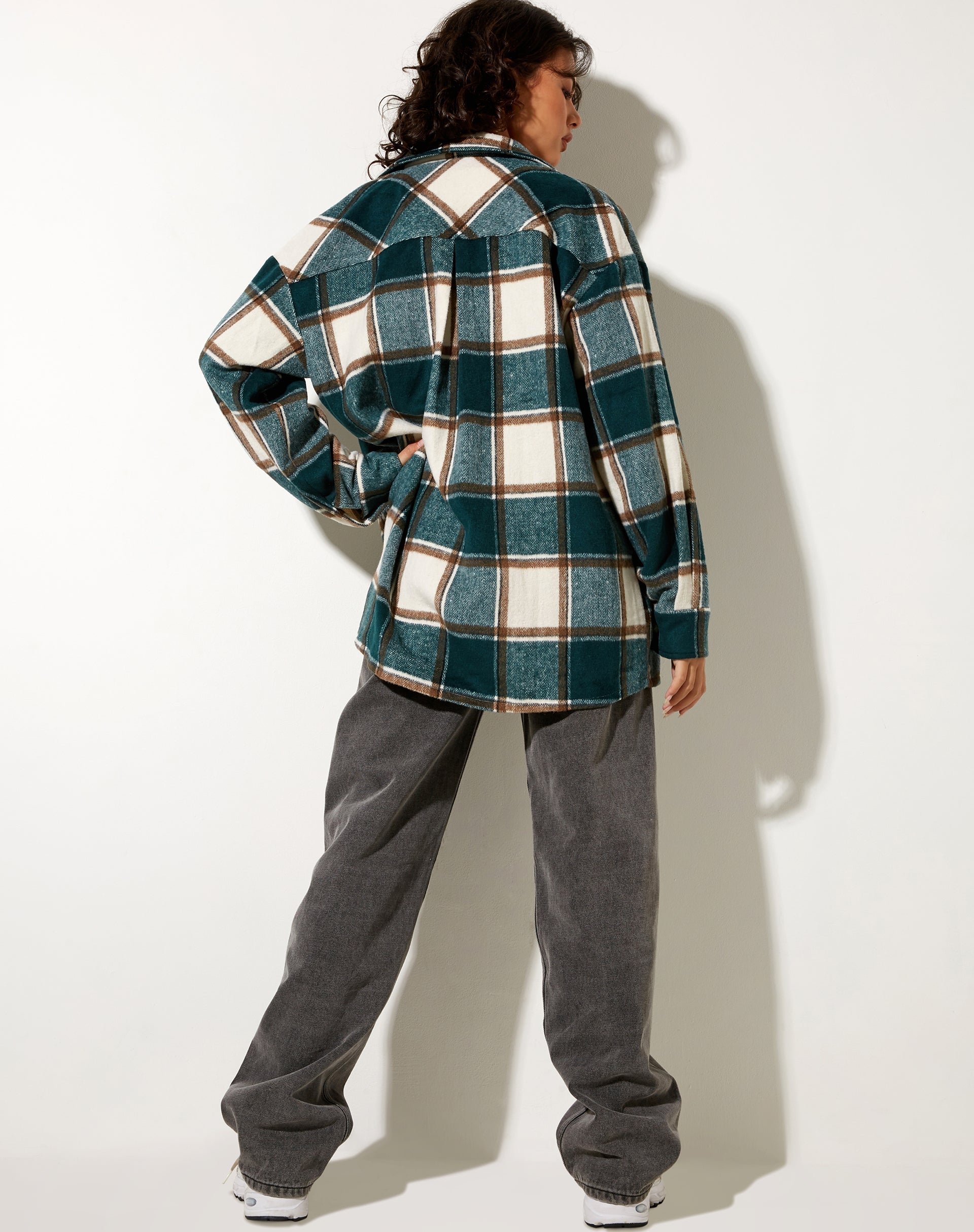 Image de la chemise Medita en vert forêt et marron