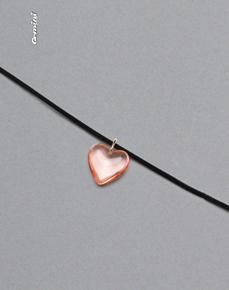 Collier Mimi en forme de coeur en verre rose