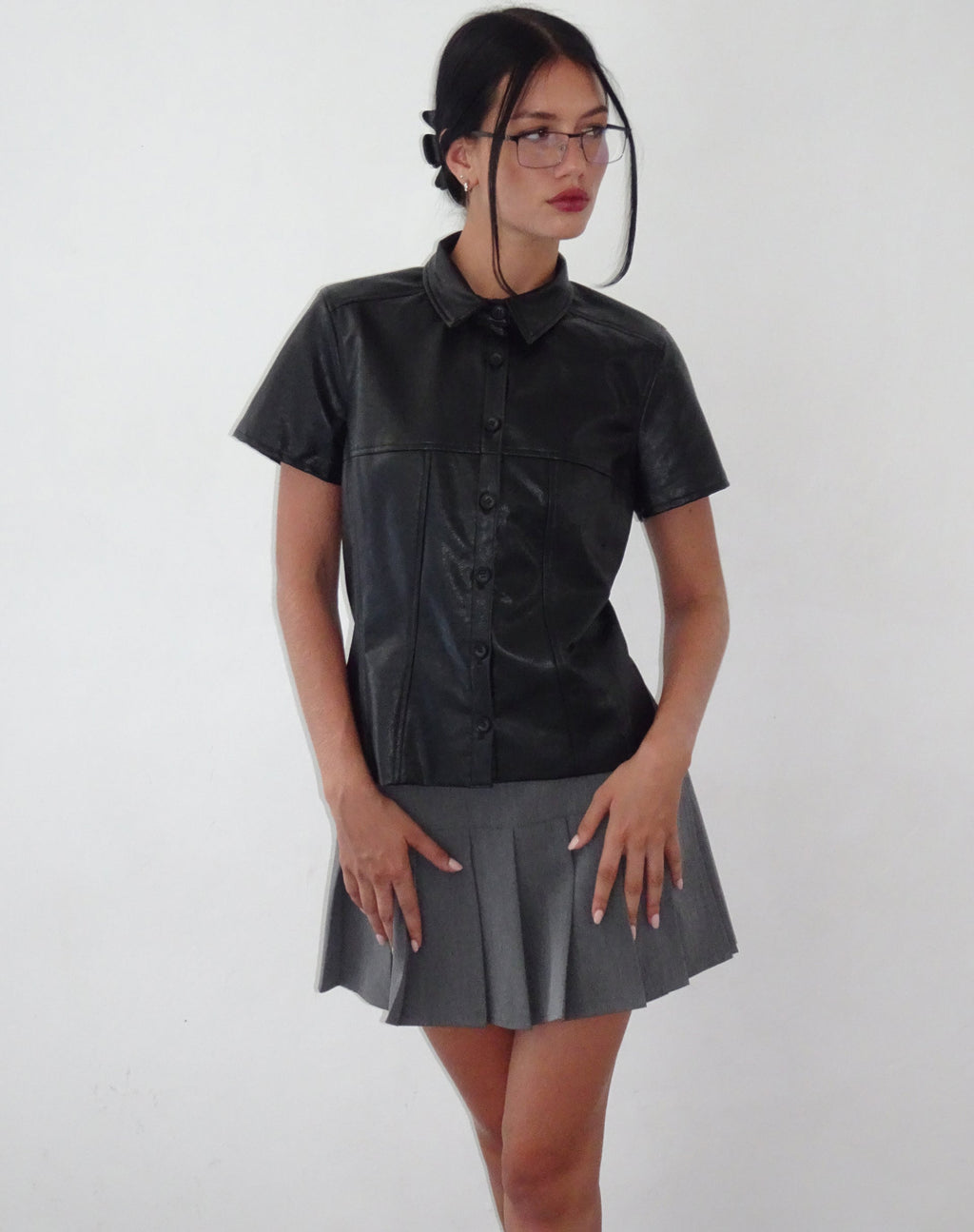 Chemise à manches courtes Mulan en PU noir