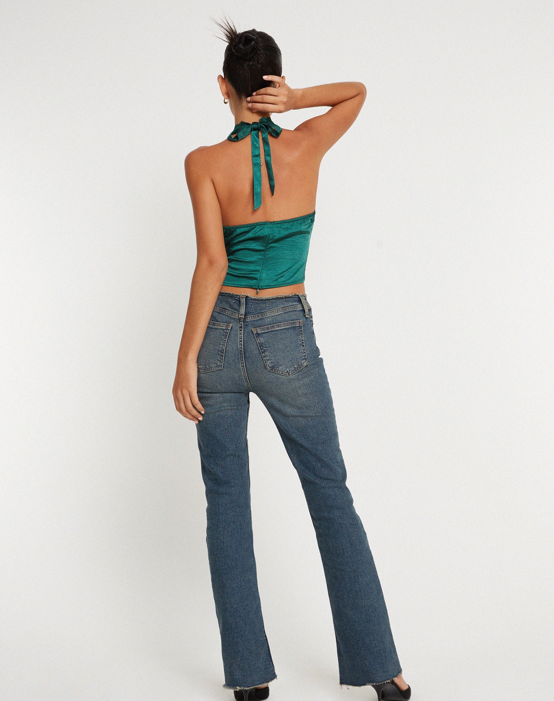 image de Mutsuki Halterneck Top in Satin Forest Green