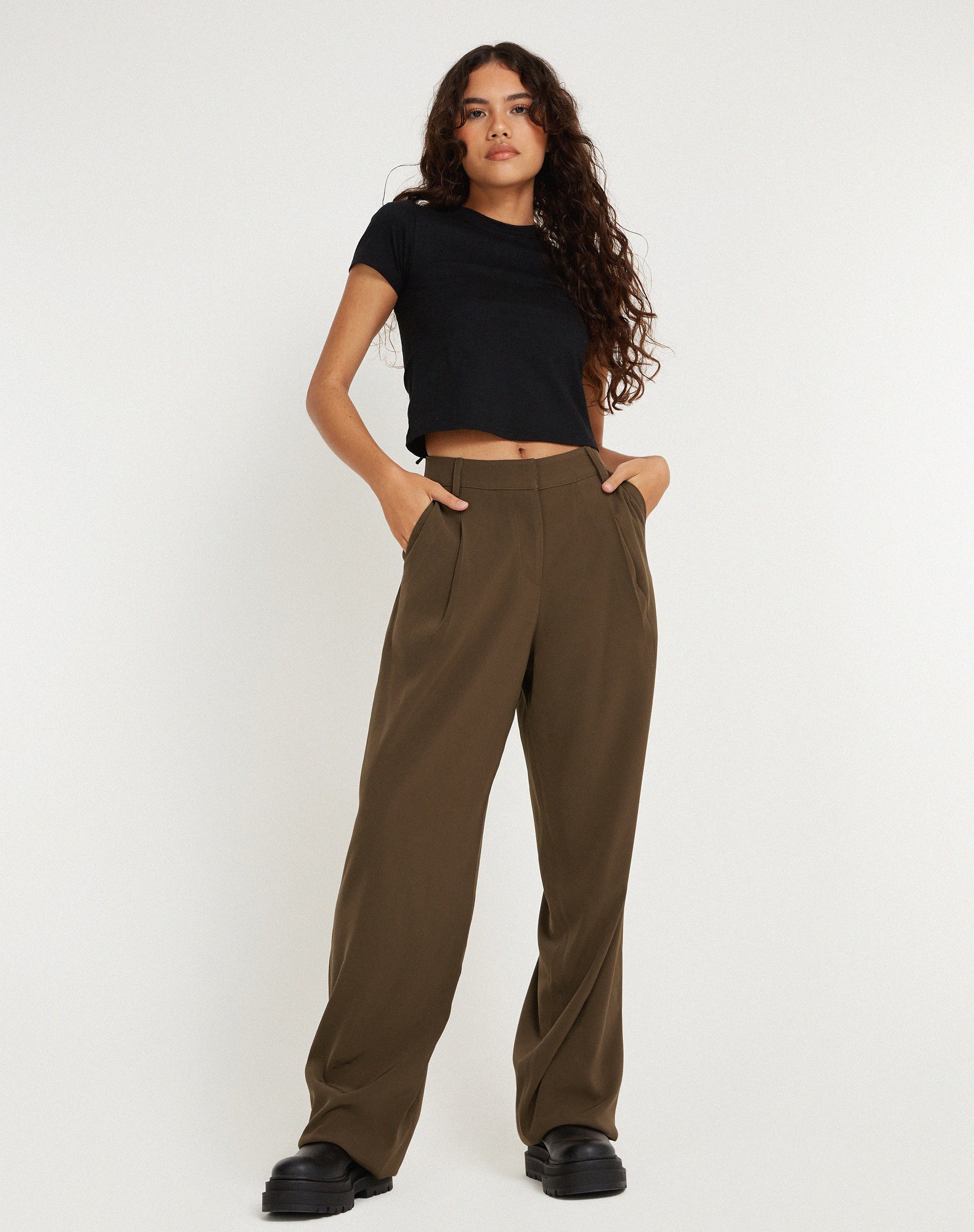 Image de Pantalon à jambes larges Sakaria en truffe