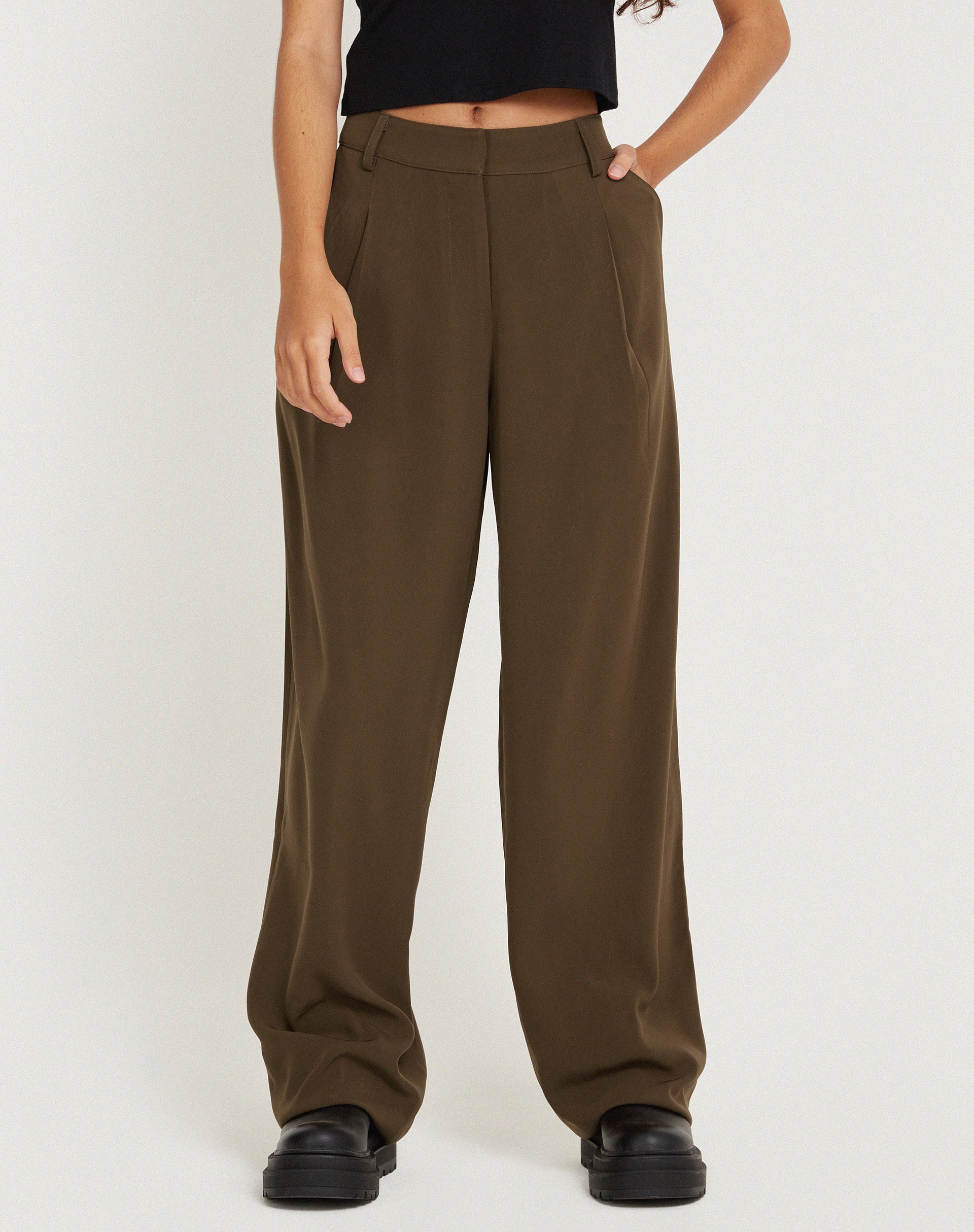 Image de Pantalon à jambes larges Sakaria en truffe