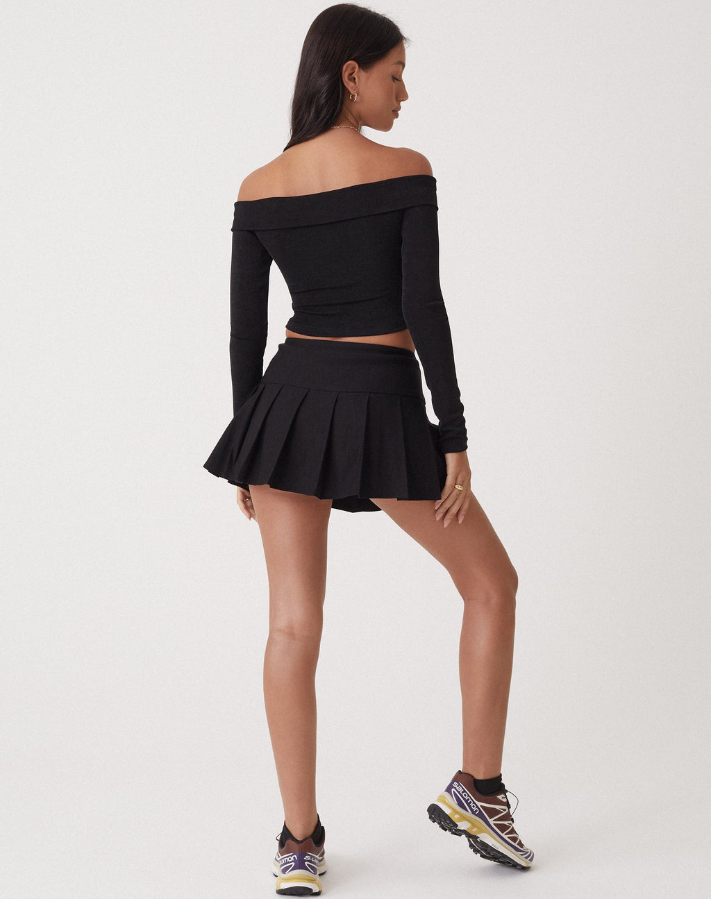 Jupe micro plissée Casini, tailleur noir