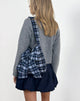 Image du sac Nagi en tartan bleu foncé