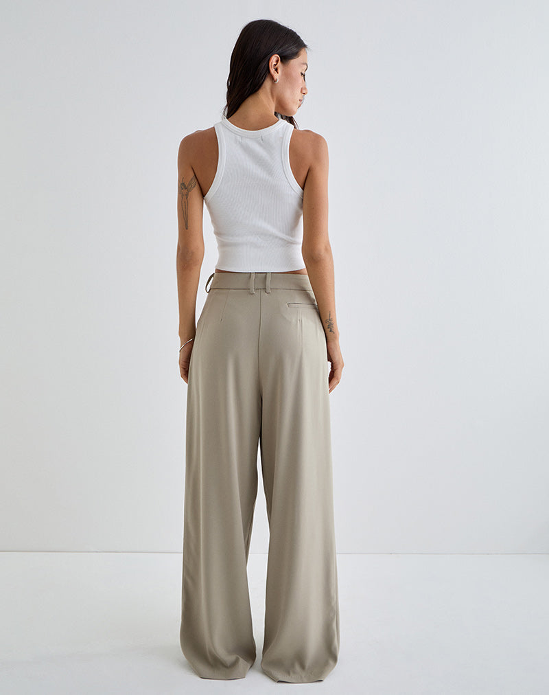 Image de Nala Pantalon à plis larges en taupe Tailoring