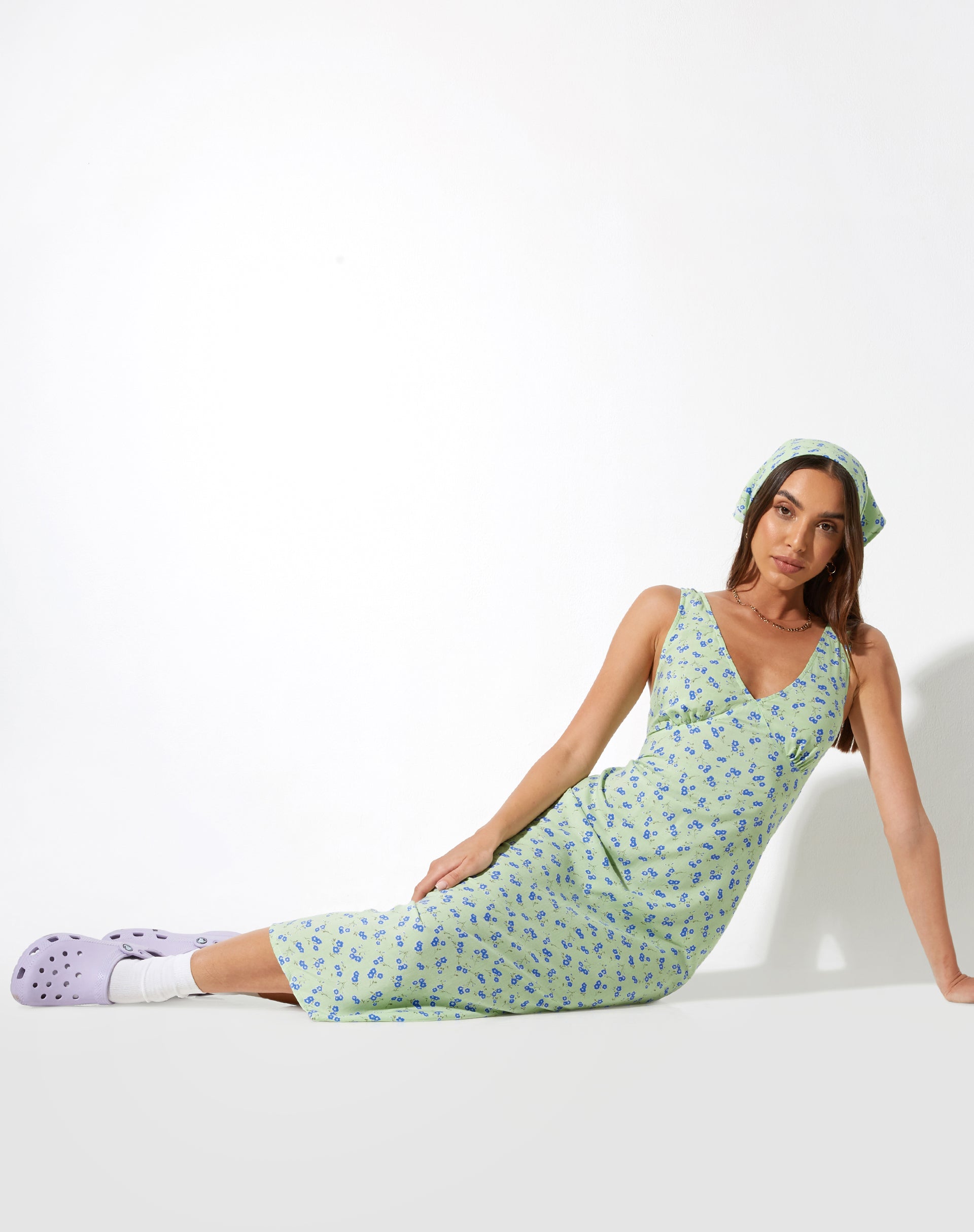 Image de Lisheva Midi Dress in Lime Floral