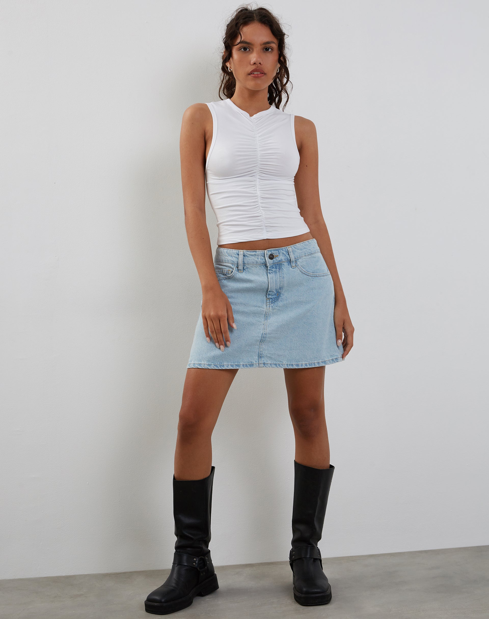 Image de Top froncé Naoko en blanc