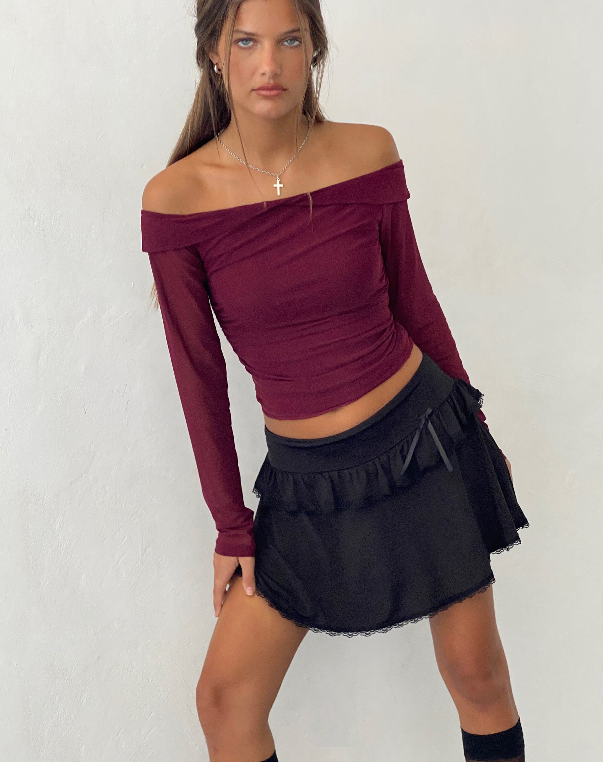 Image de Nauri Mesh Bardot Top in Maroon