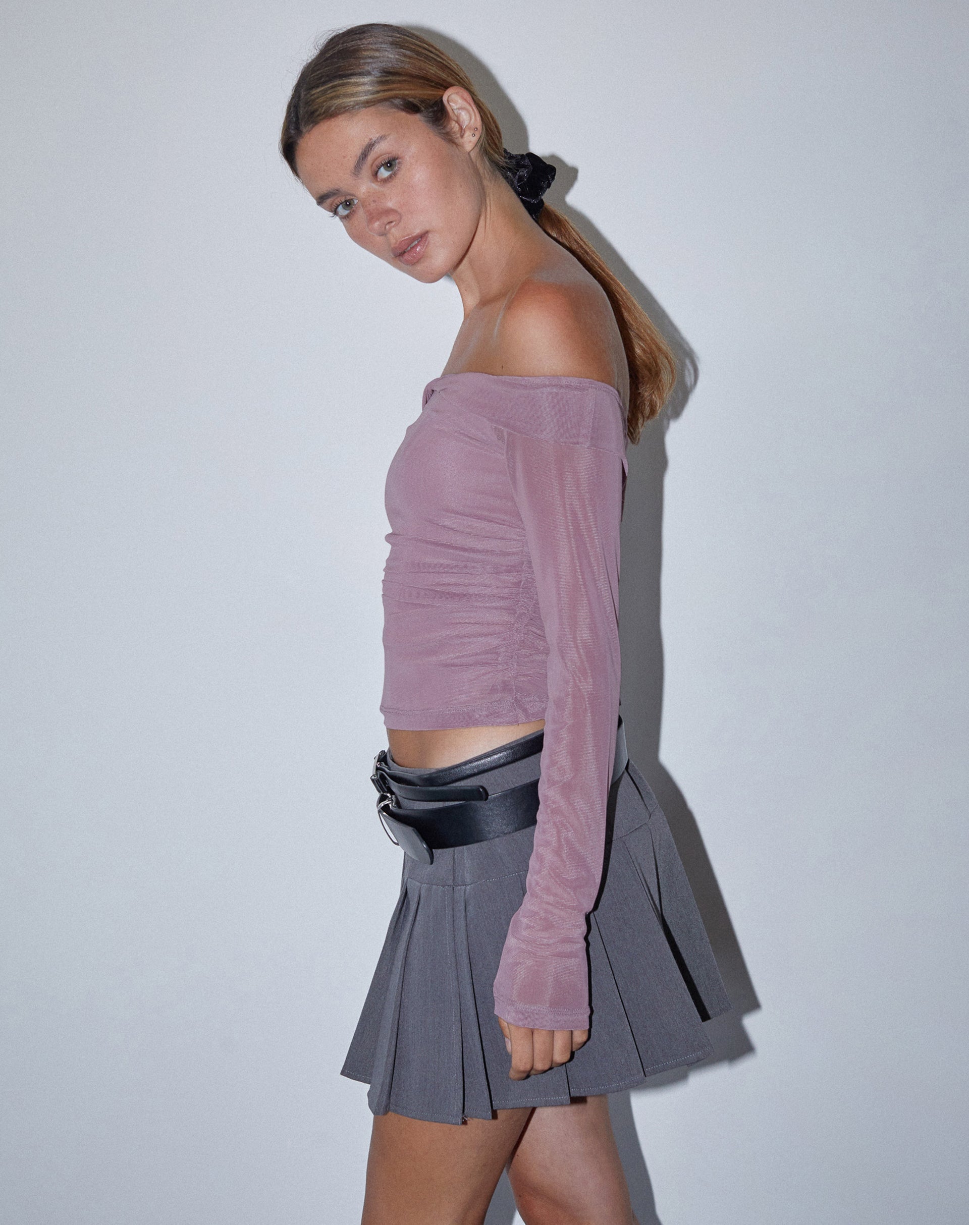 Image de Nauri Long Sleeve Bardot Top in Wisteria Purple