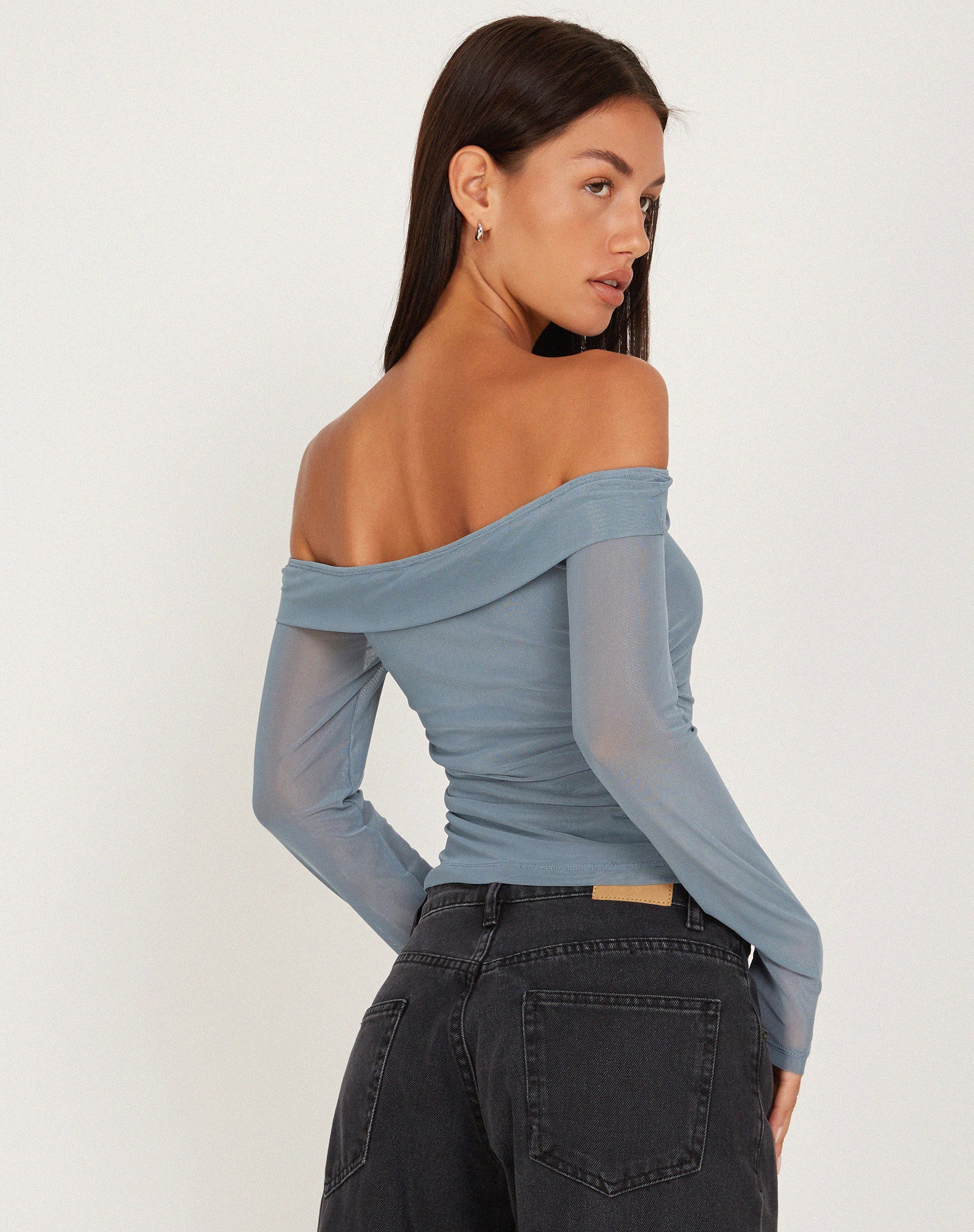 Image de Nauri Mesh Bardot Top in Blue Grey