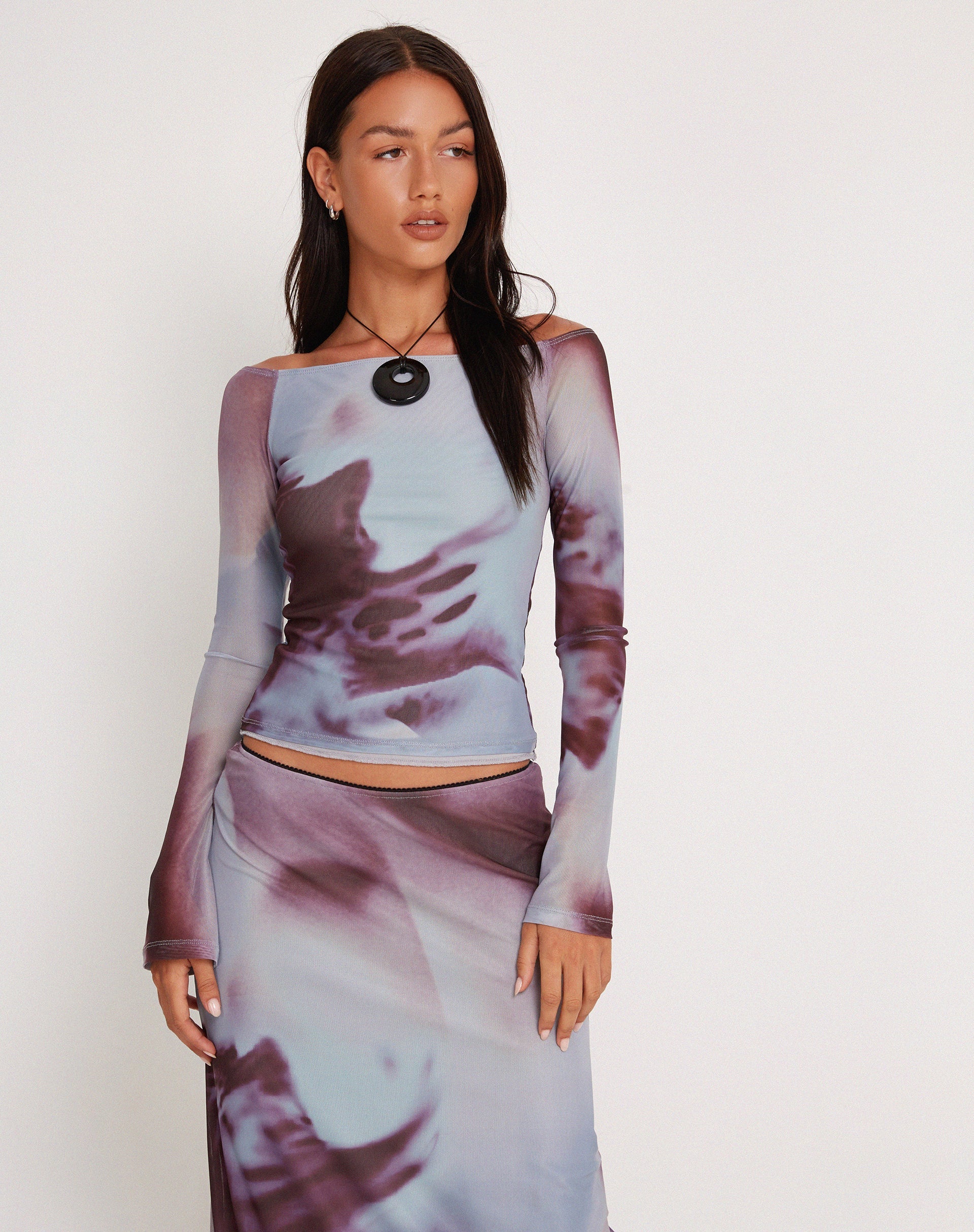 Image de Neira Long Sleeve Mesh Top in Grey Anatomy of Nature