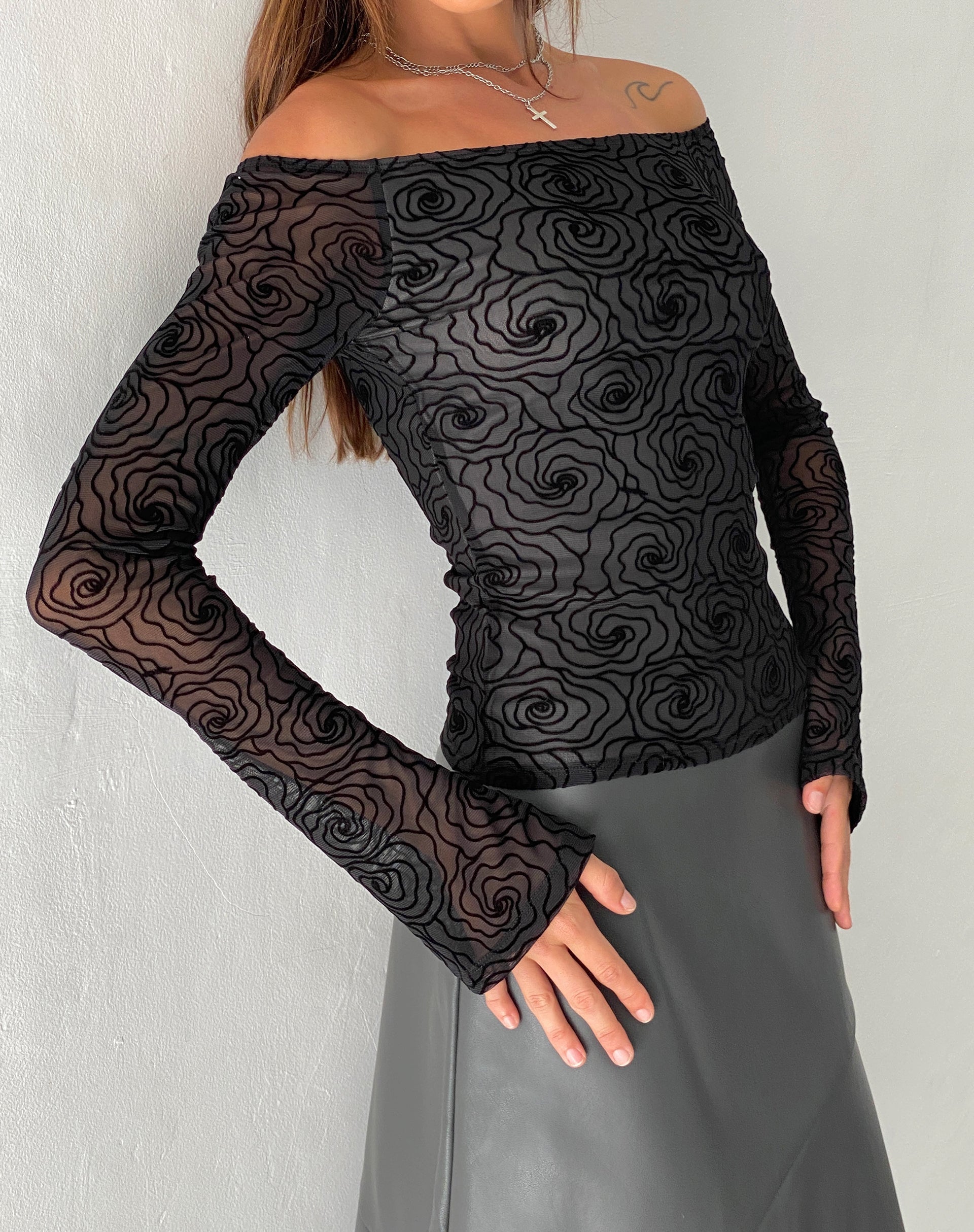 Image de Neira Long Sleeve Mesh Bardot Top in Black Abstract Flower Flock