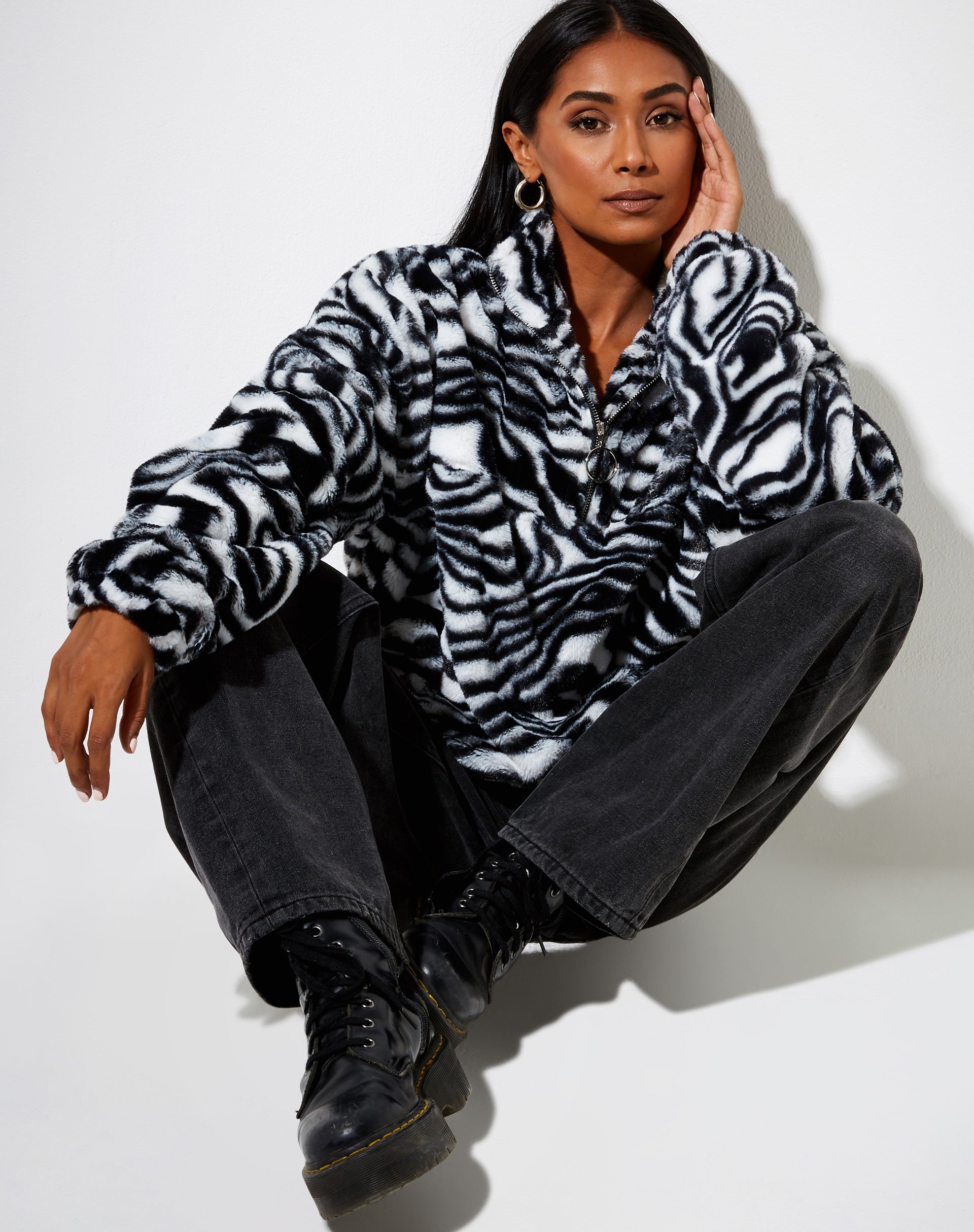Image de Nero Ring Pull Jacket in Zebra Black and White
