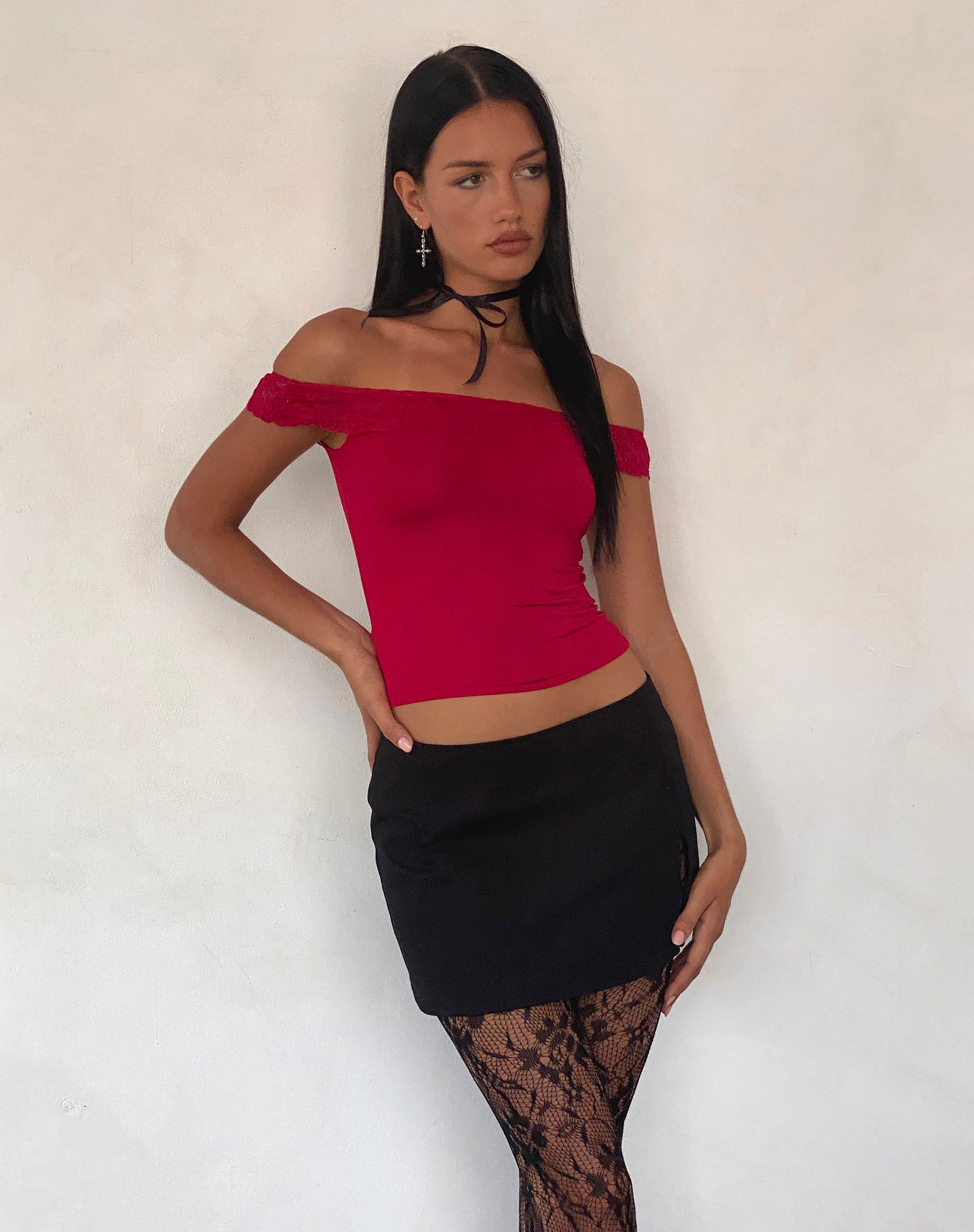 Image de Nesel Bardot Top in Slinky Lace Red