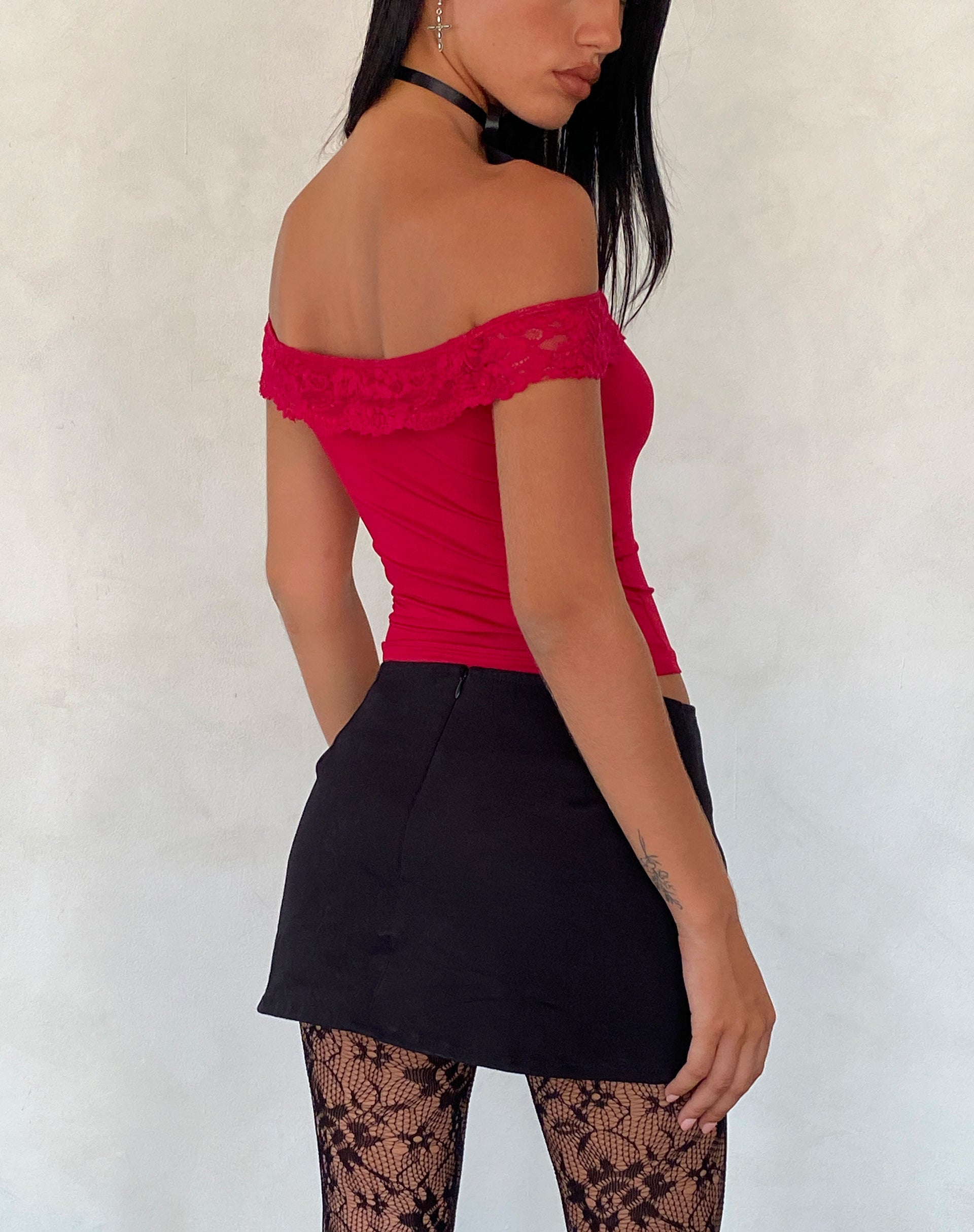Image de Nesel Bardot Top in Slinky Lace Red