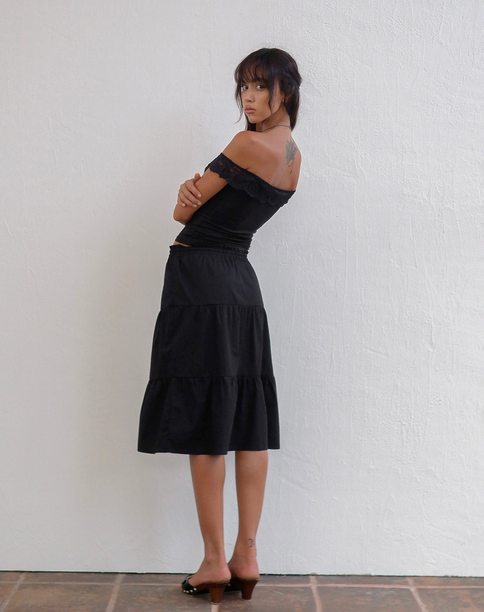 Image de Nesel Bardot Top in Slinky Lace Black