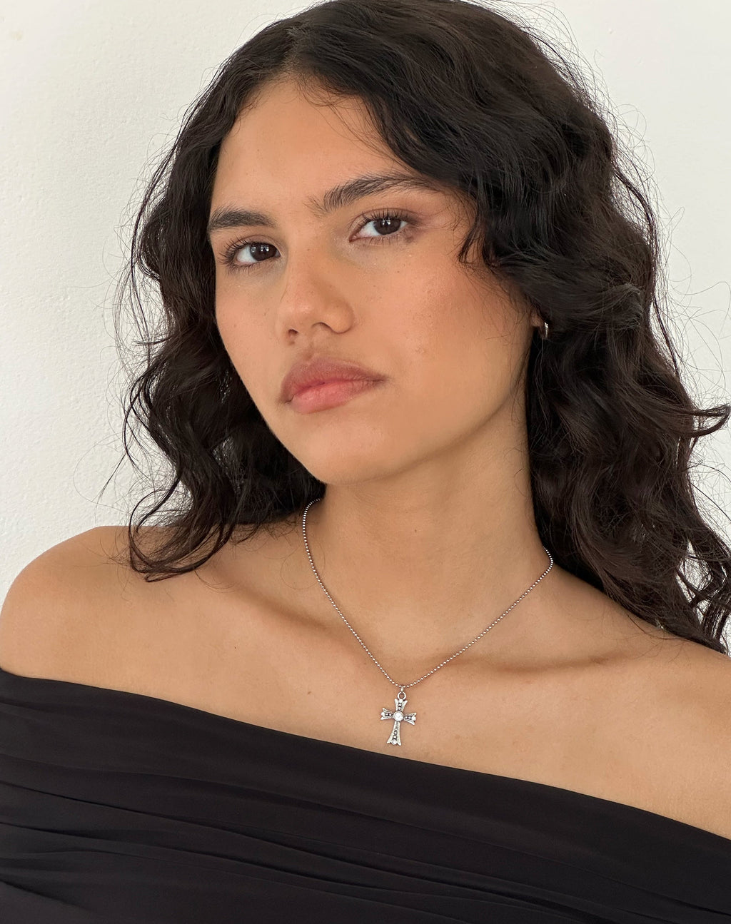Collier croix en argent Niki par Gemini Jewels