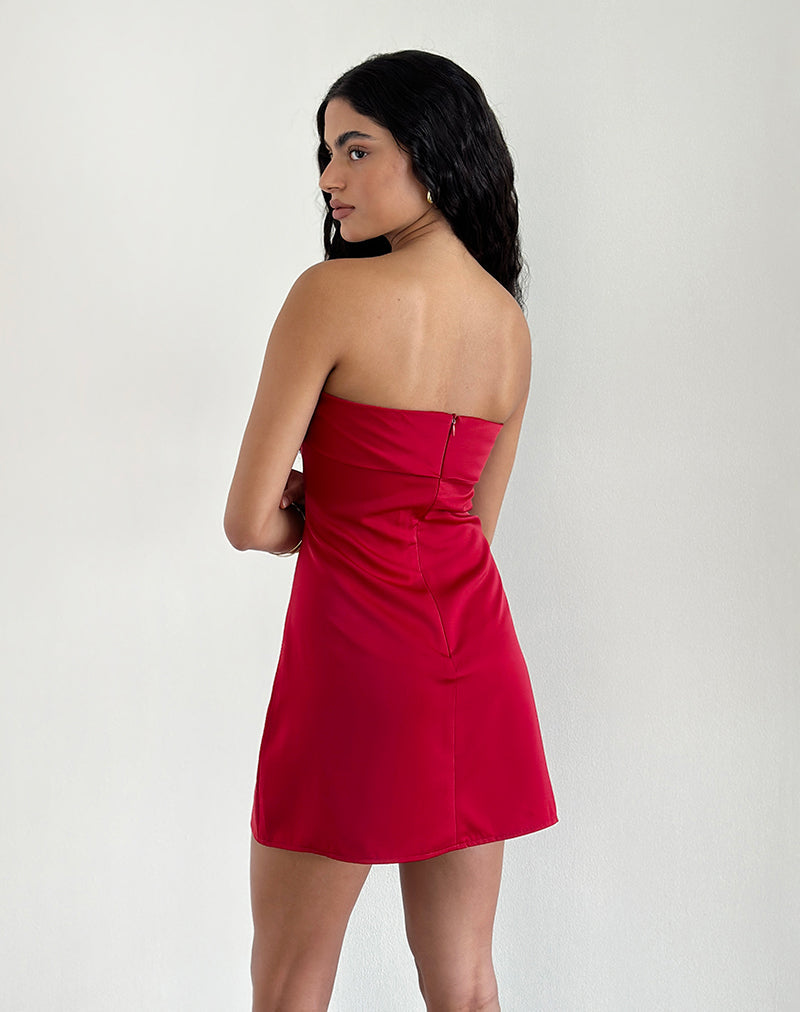Image de Ninivala Robe rouge avec rosette noire