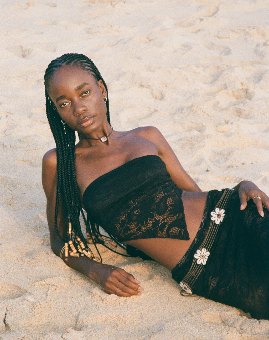 Top Nirva Bandana, dentelle noire de jais