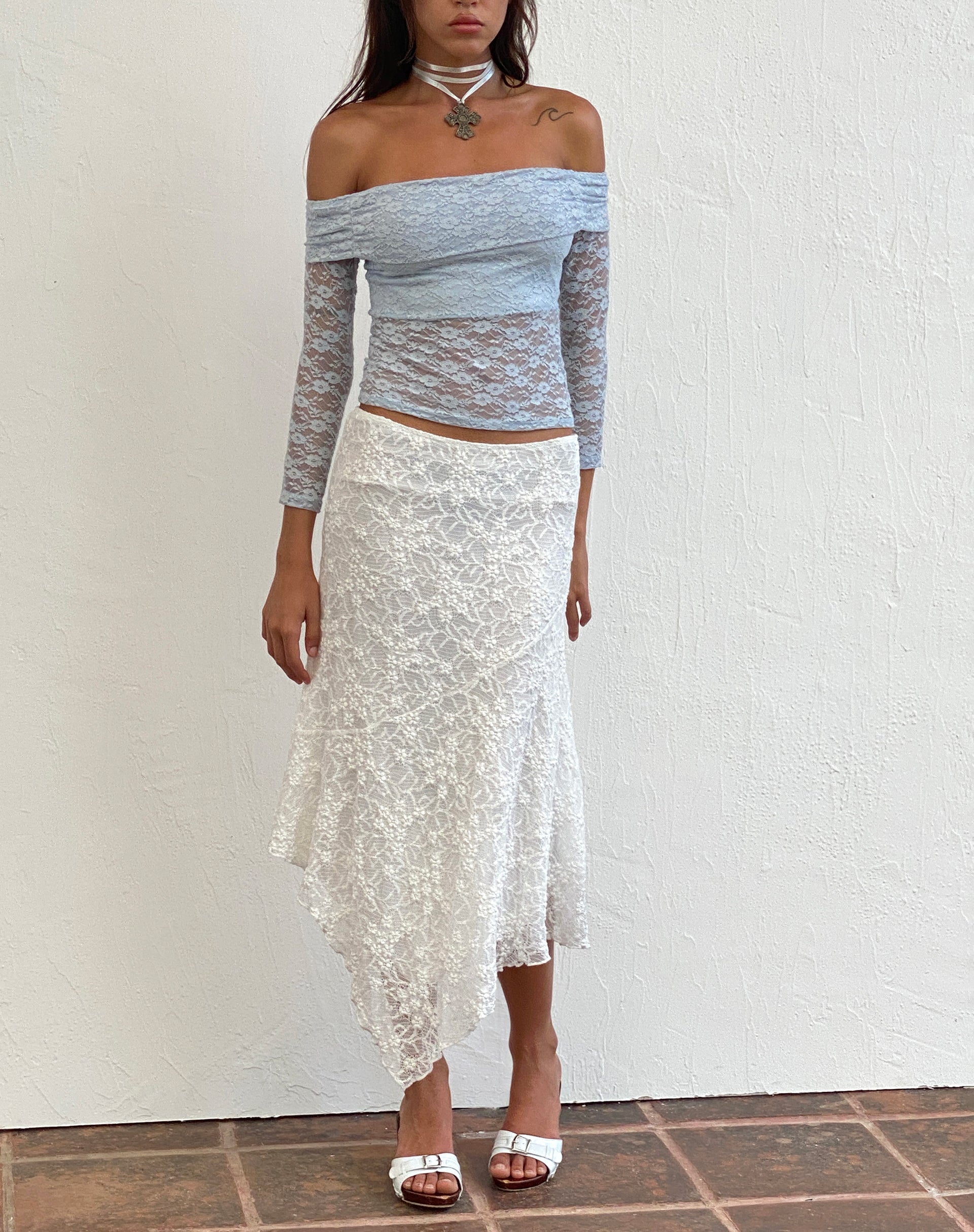 Image de Nixie Long Sleeve Bardot Top in Lace Light Blue