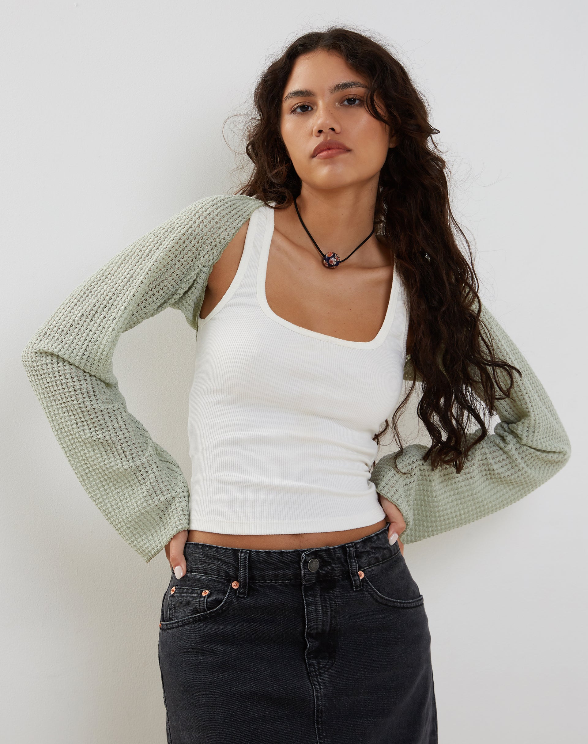 Image de Nobila Shrug Top in Sage Textured Crochet