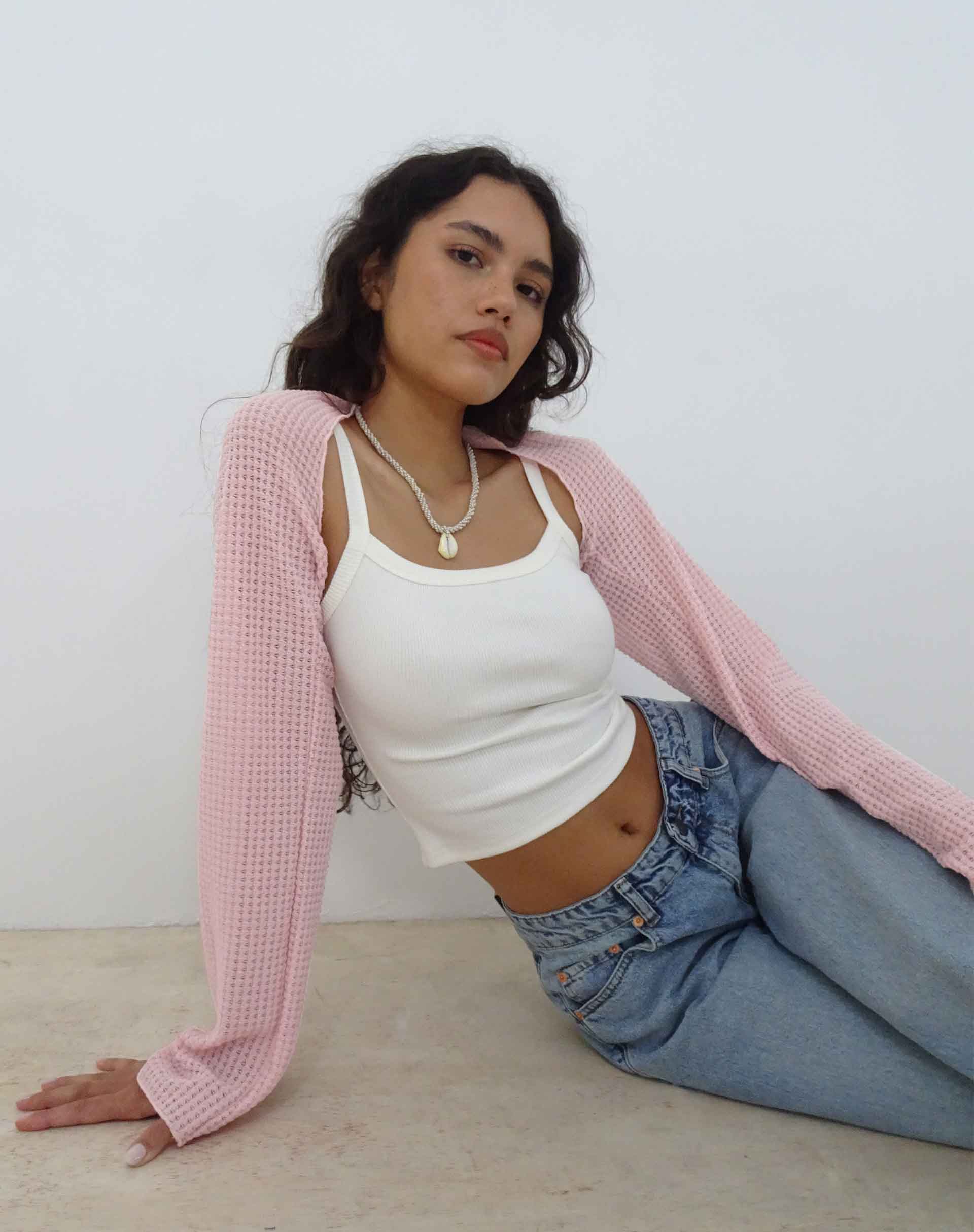 Image de Nobila Shrug Top in Salmon Textured Crochet