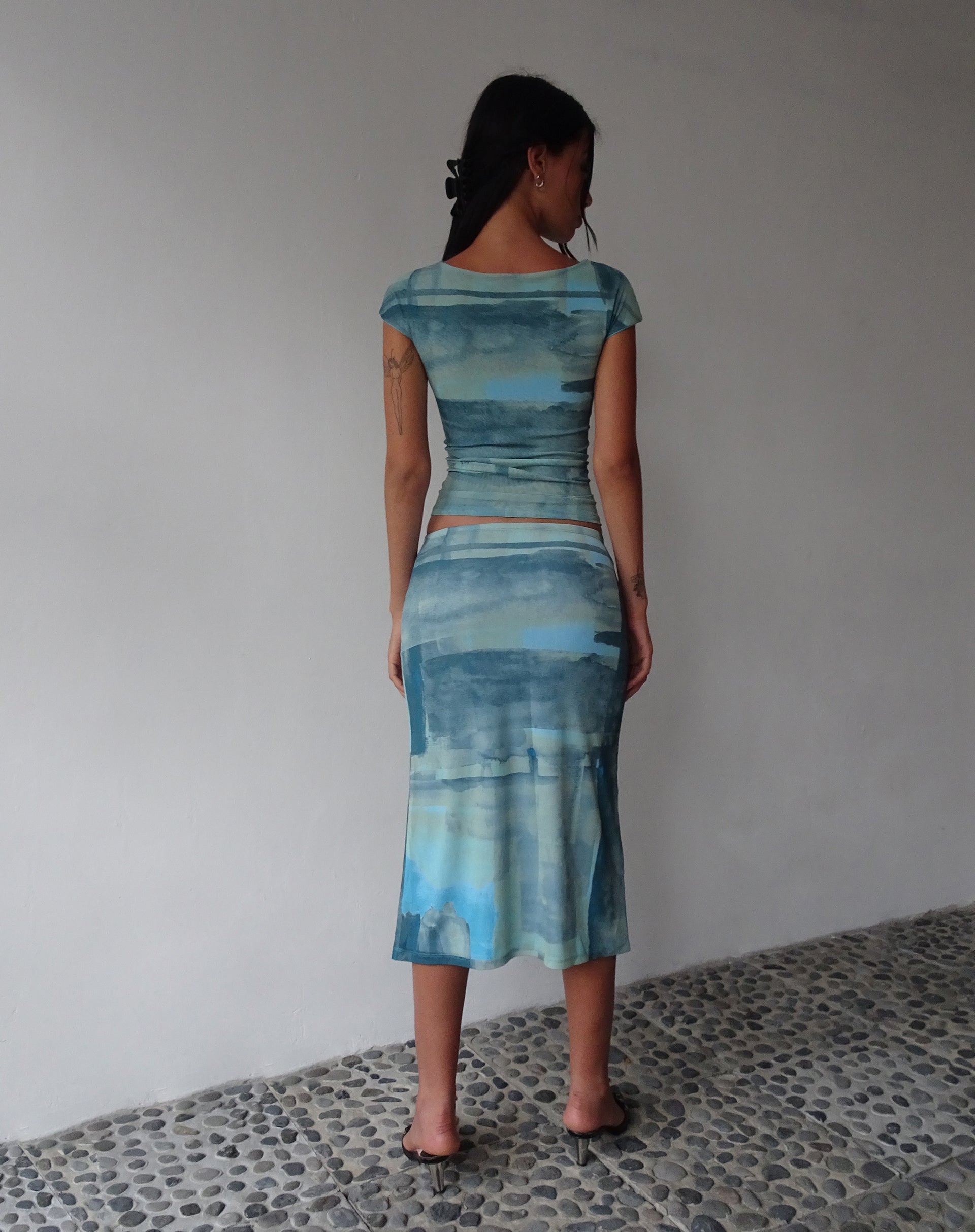 Image de MOTEL X JACQUIE Top Nova en maille vert et bleu Pinceau abstrait