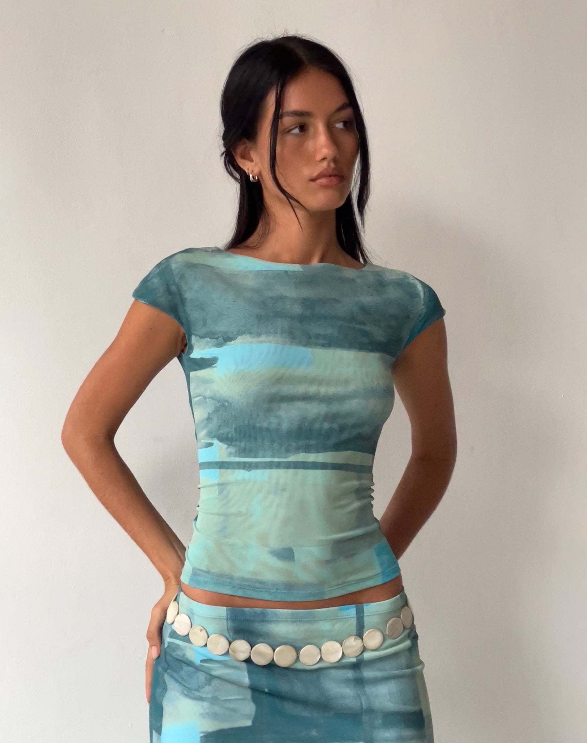 Image de MOTEL X JACQUIE Top Nova en maille vert et bleu Pinceau abstrait