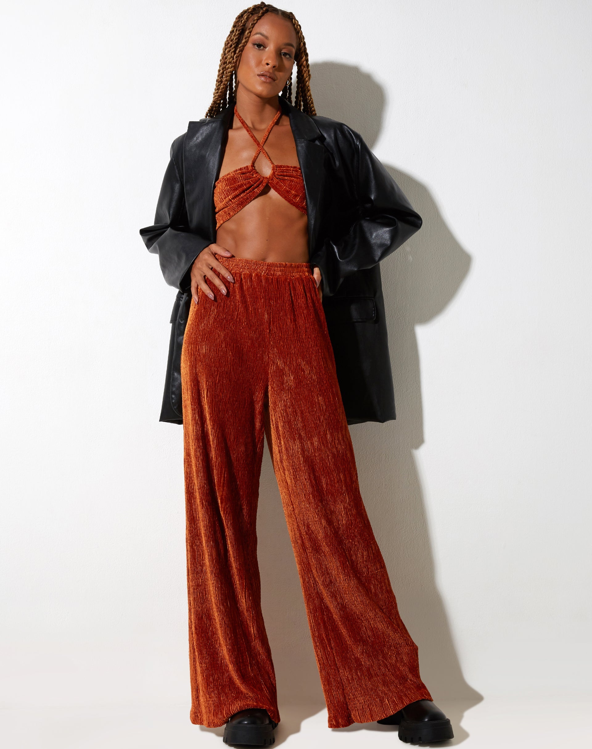 Image du pantalon Obeli en velours rouille
