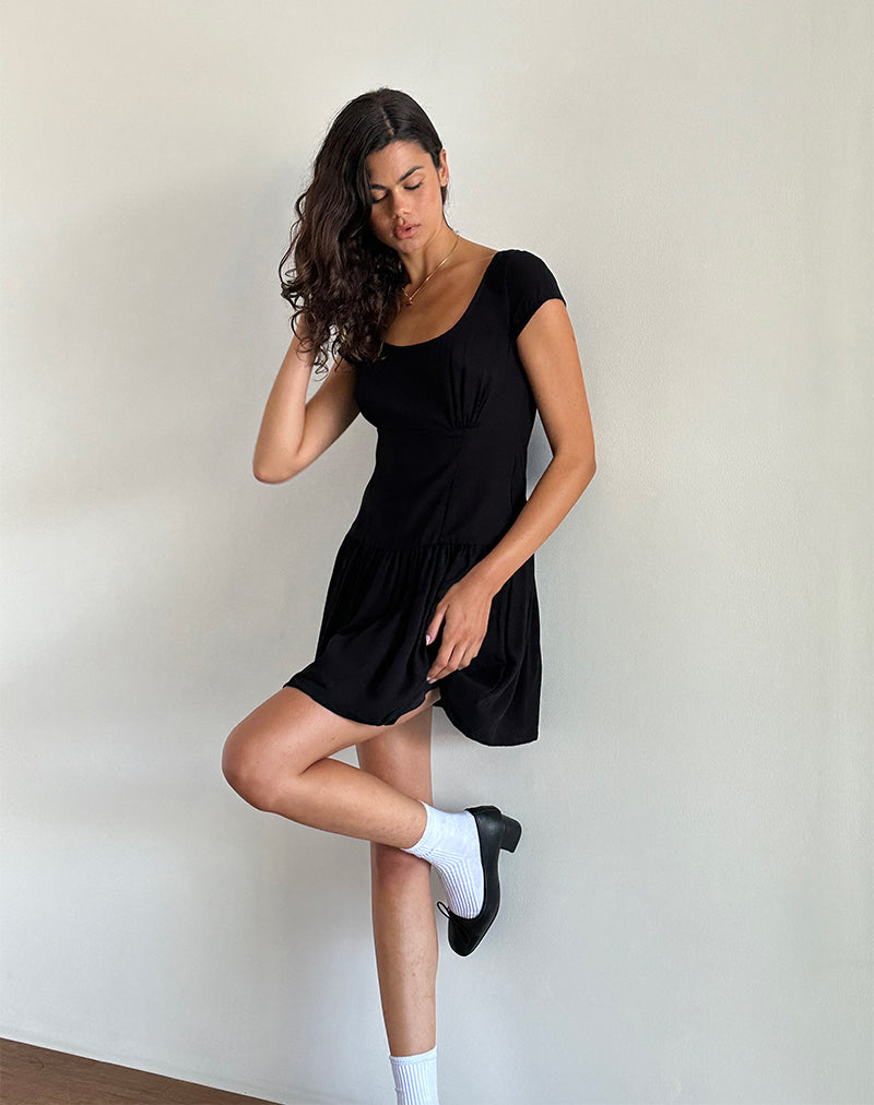 Image de la mini robe Ohayo en noir