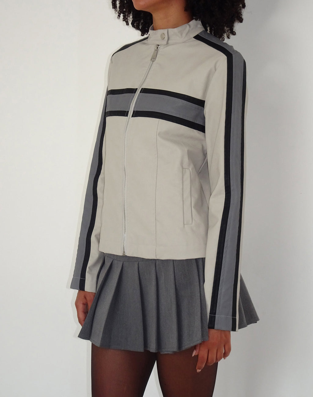 MOTEL X JACQUIE Oliver Veste zippée en PU gris avec rayures gris foncé