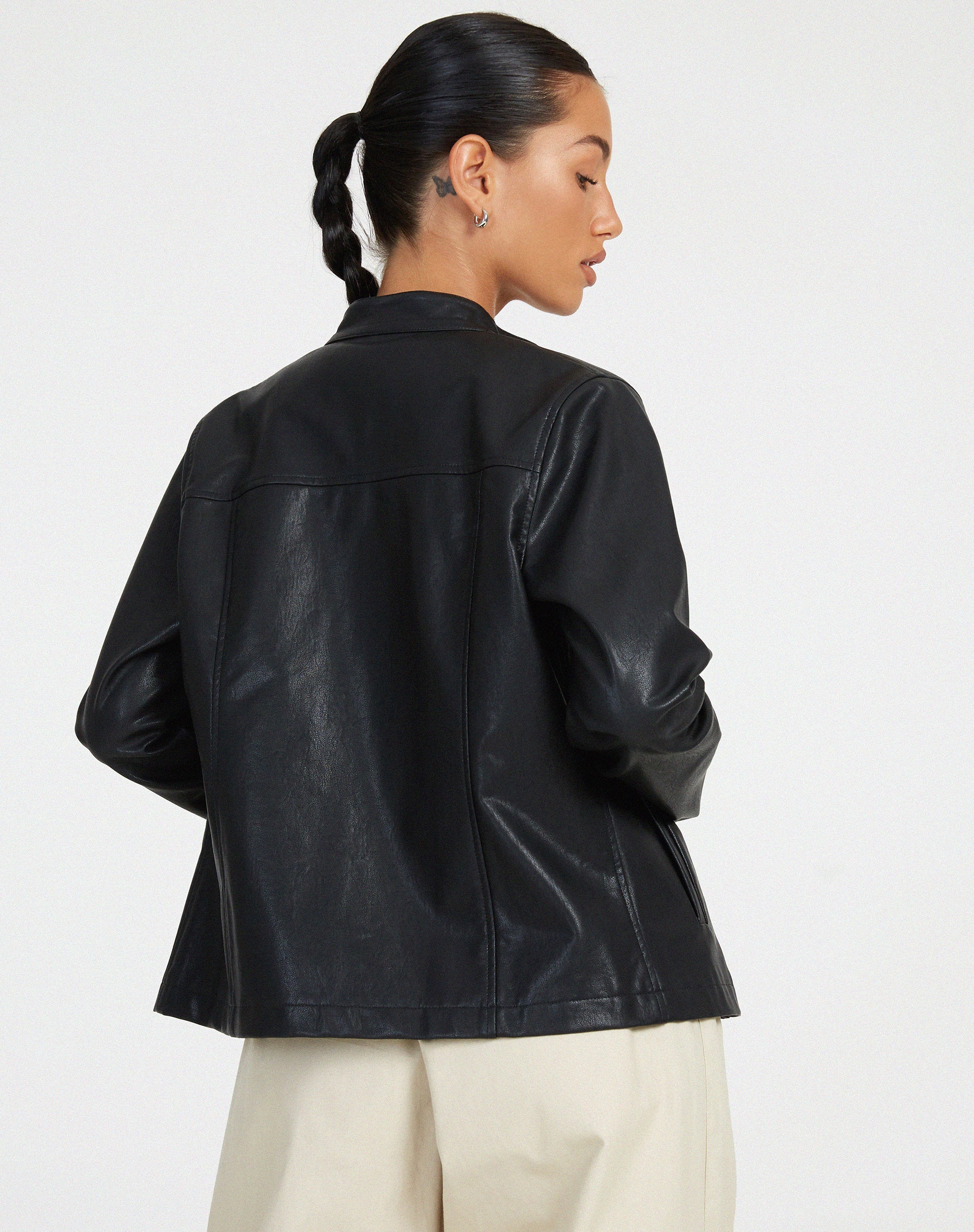 Image de la veste Olivia en PU noir