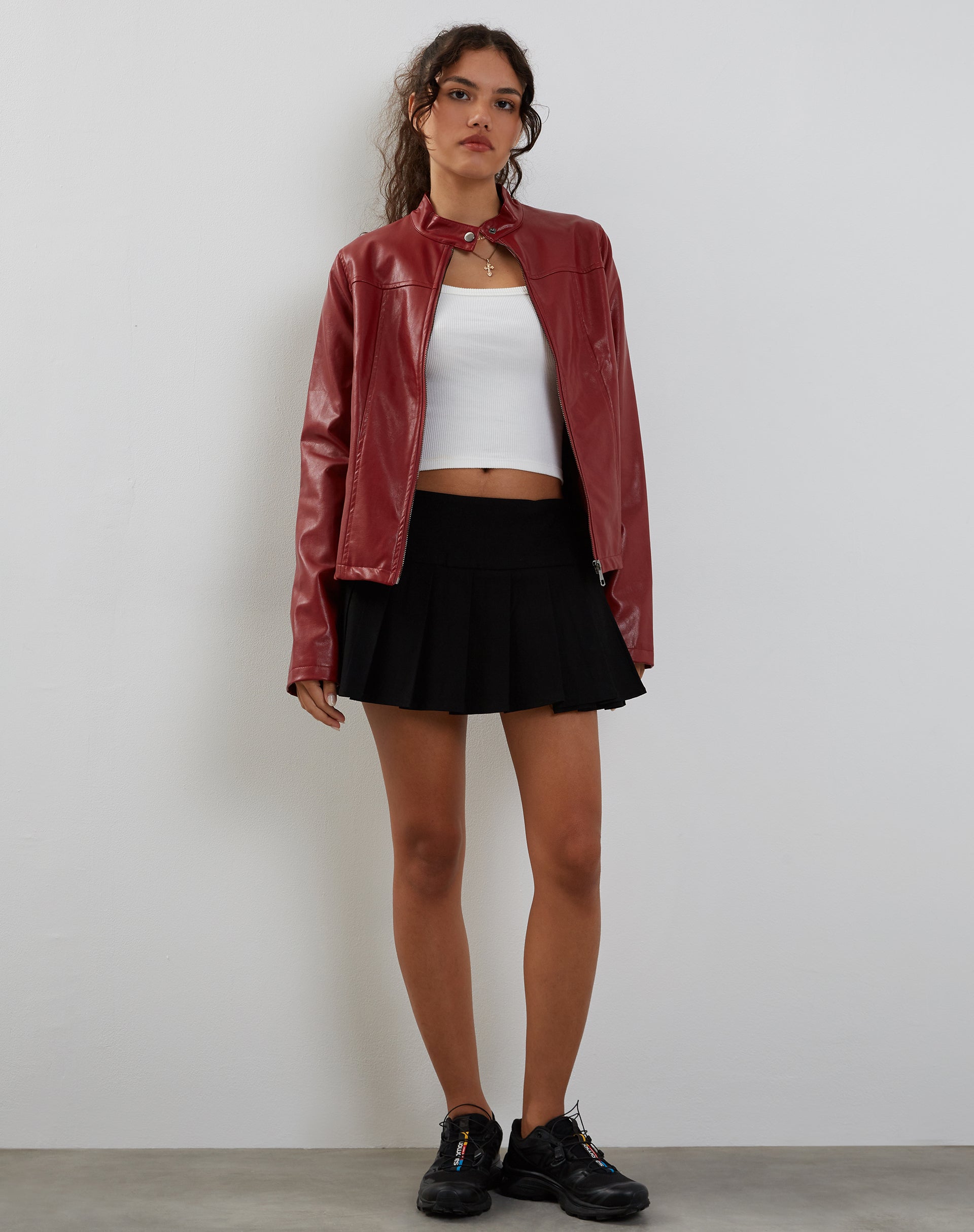 Image de la veste Olivia en PU rouge sang