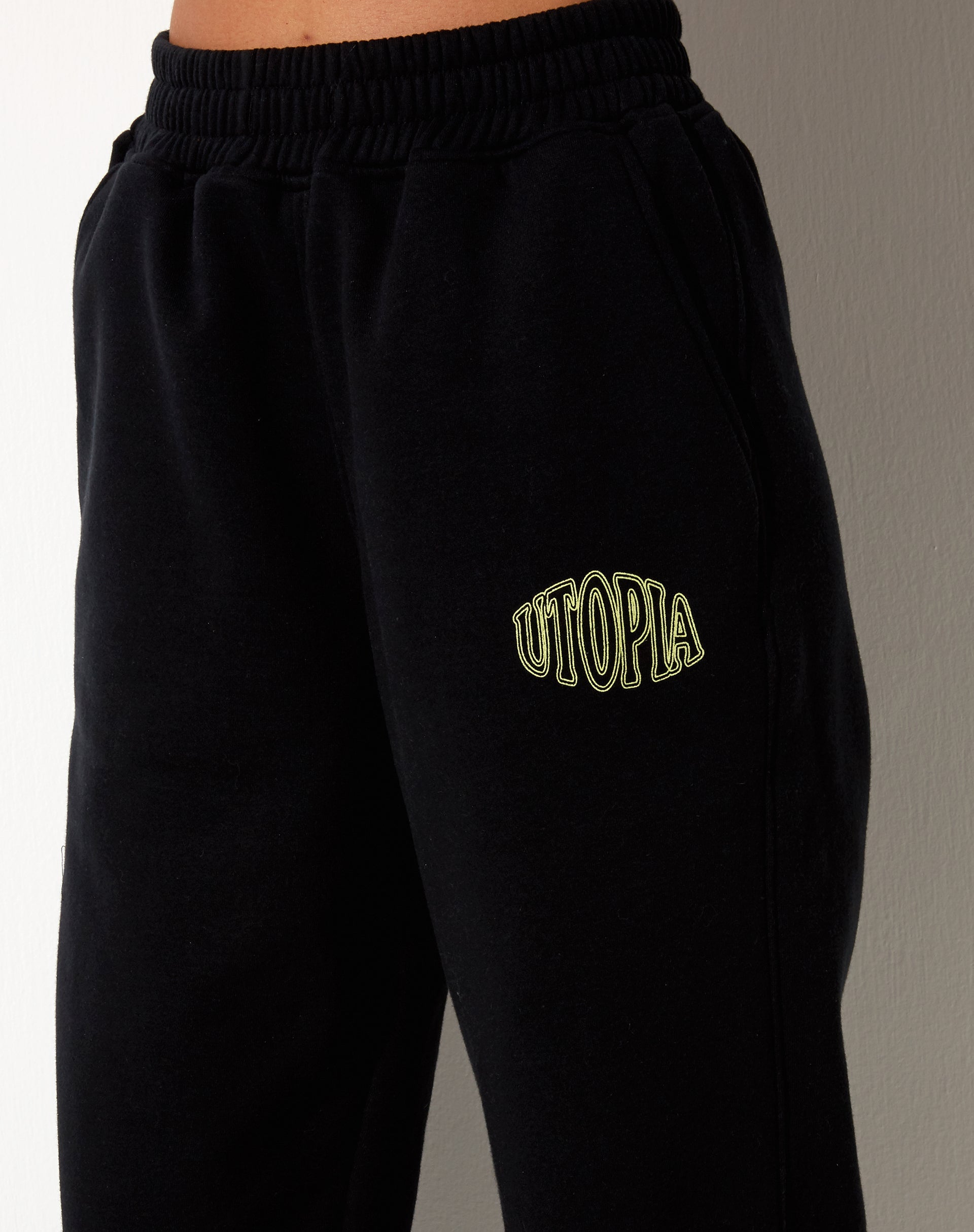 Image de Roider Jogger en noir Utopia