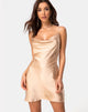 Image de la robe Paiva en satin doré