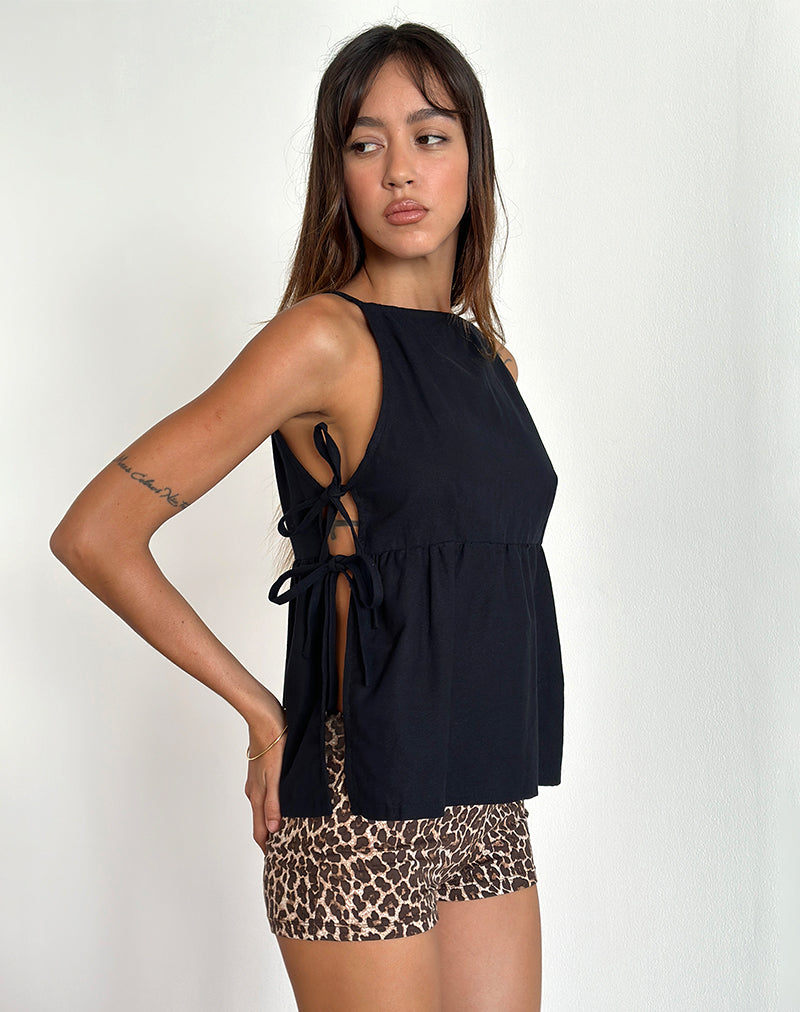 Image de Palsi Tie Side Sleeveless Top in Black
