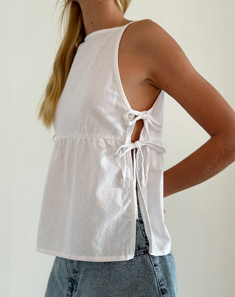 Image de Palsi Tie Side Sleeveless Top in White