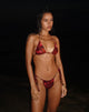 Image de Leyna Bas de bikini en rouge hibiscus avec perles