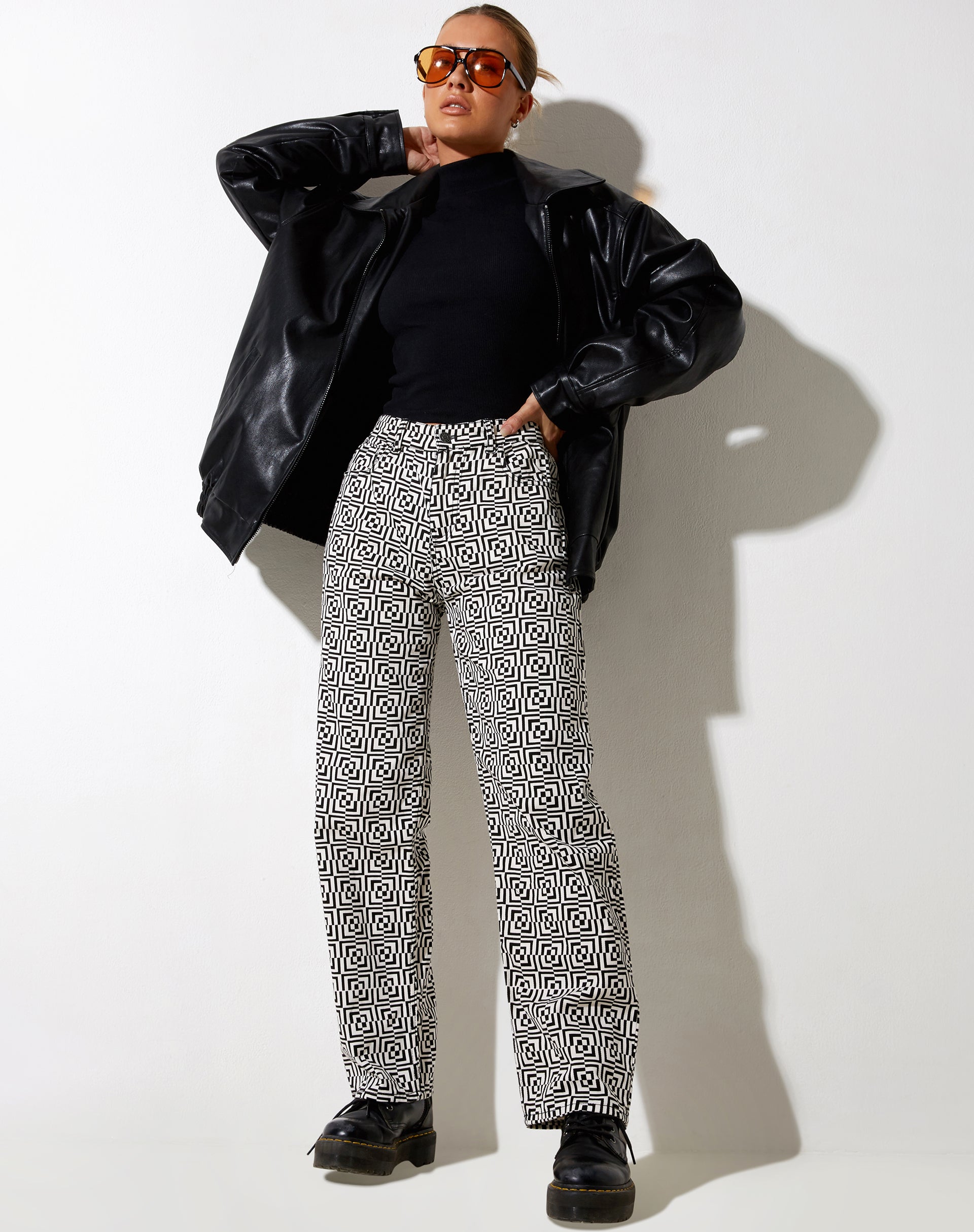 Image de Parallel Jeans en Optic Square Noir et Blanc