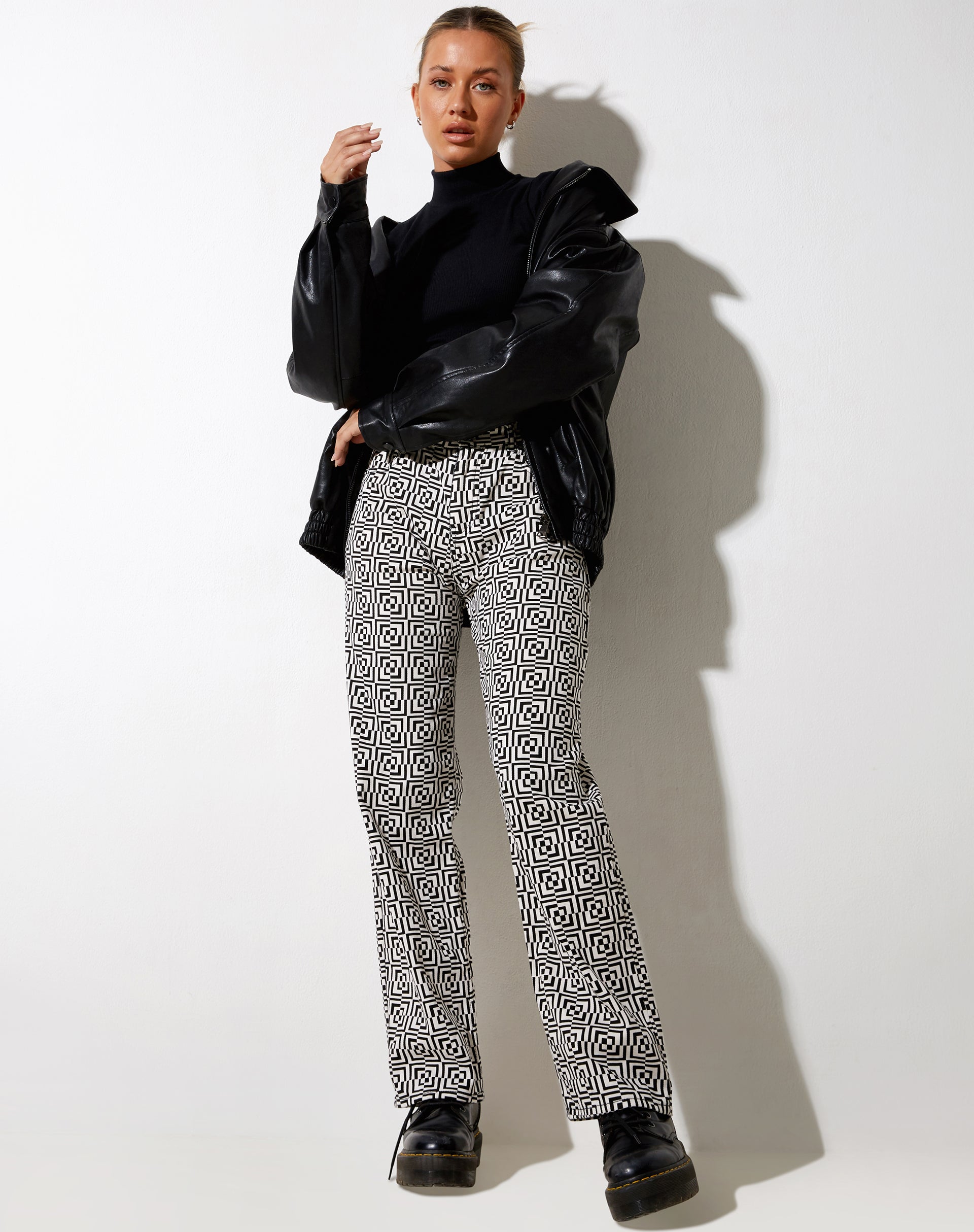 Image de Parallel Jeans en Optic Square Noir et Blanc
