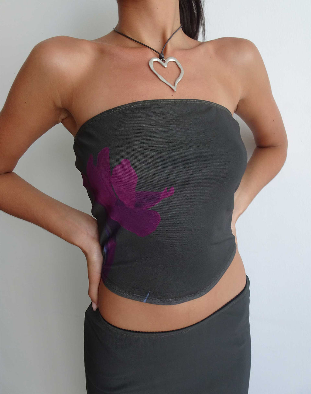 Top bandeau Peggy en vert avec imprimé fleuri violet