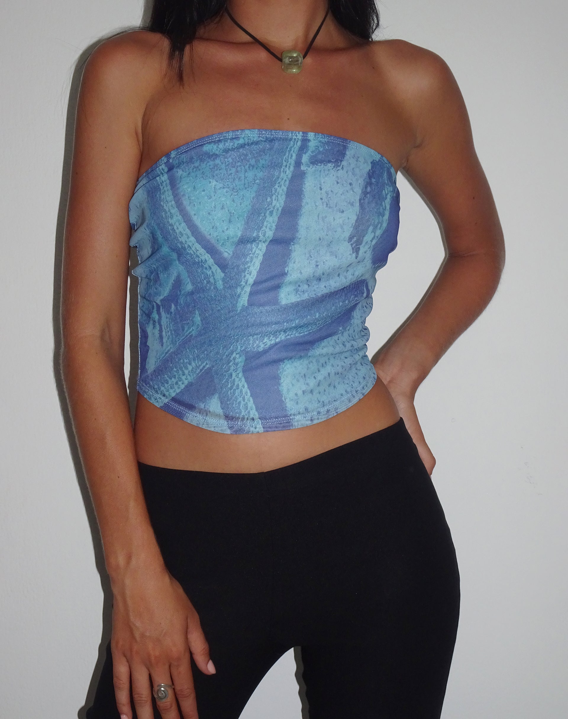 Image de Peggy Mesh Bandeau Top in Blue Starfish Photoprint