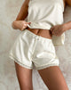 Image de Deba Micro Short en satin Ivoire