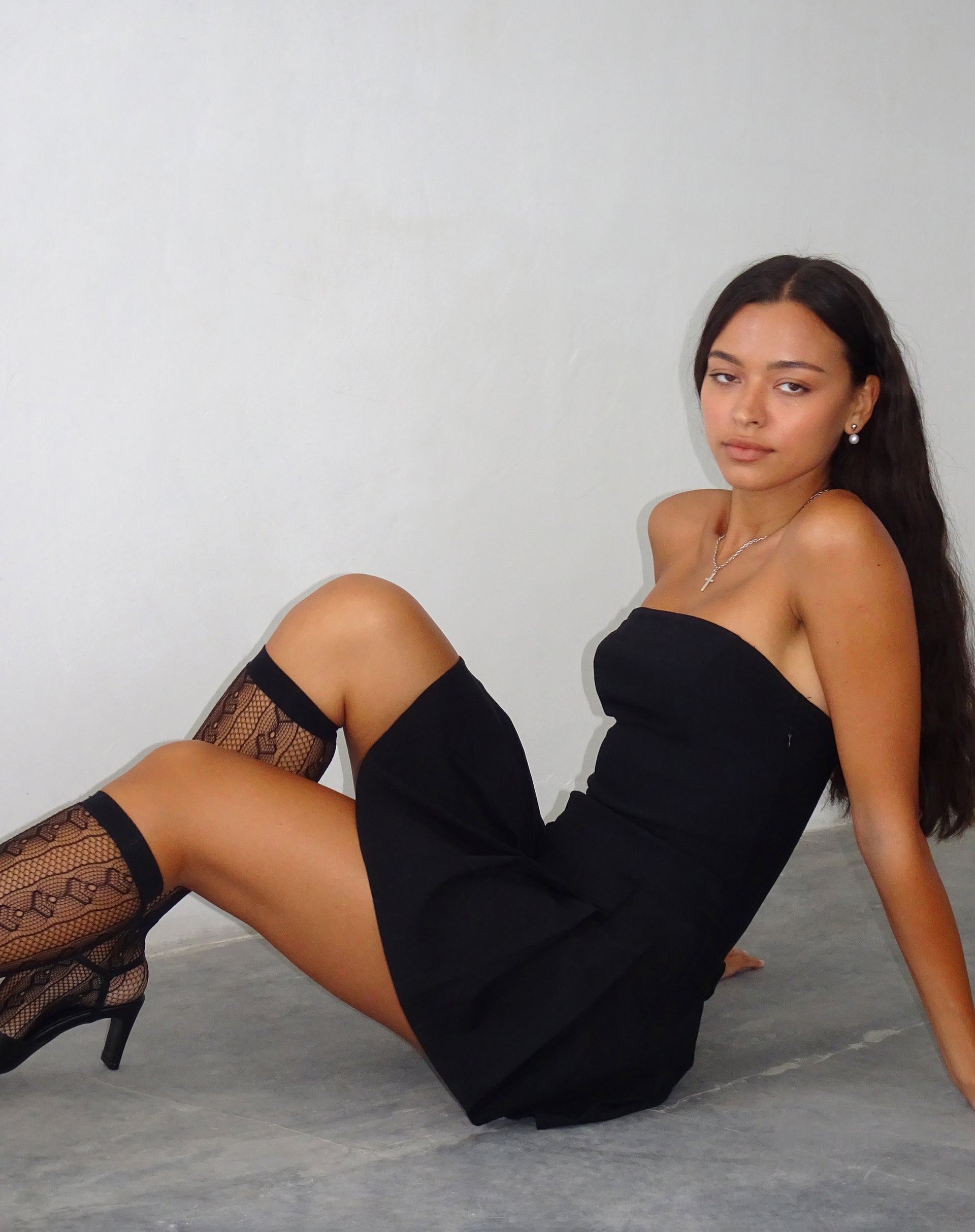Image de Payoda Mini robe bandeau en noir