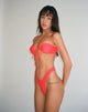 Image de la culotte de bikini Farida en rouge écarlate