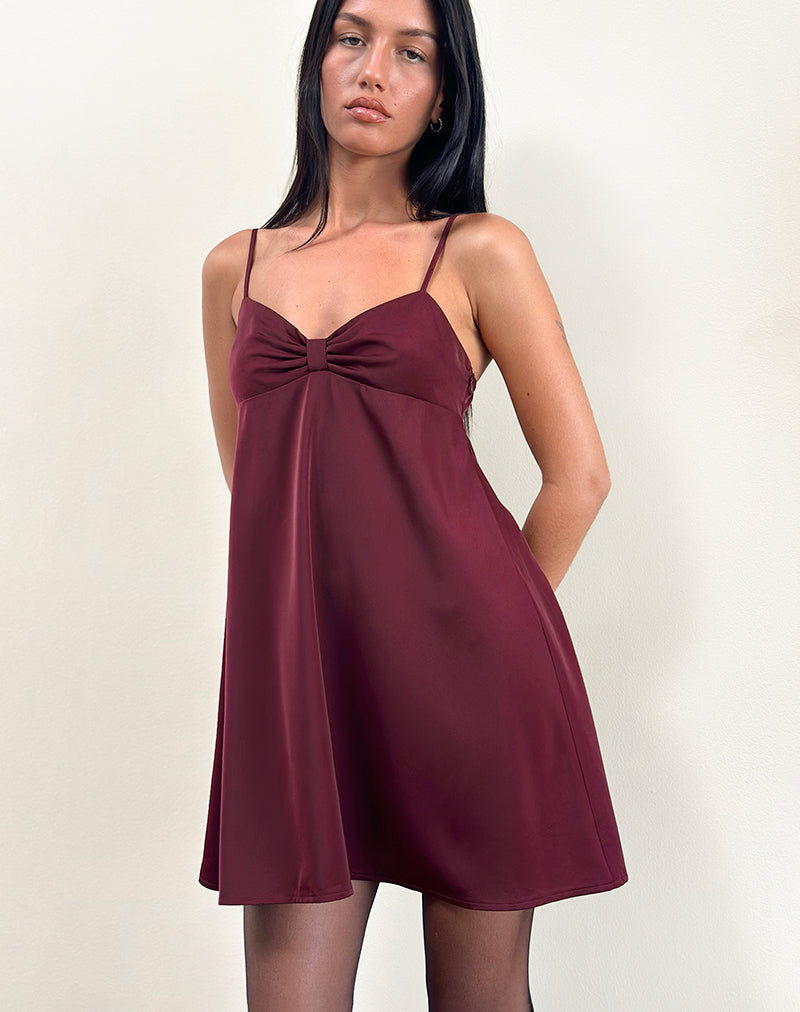Mini robe glissée Rafaila en satin bourgogne