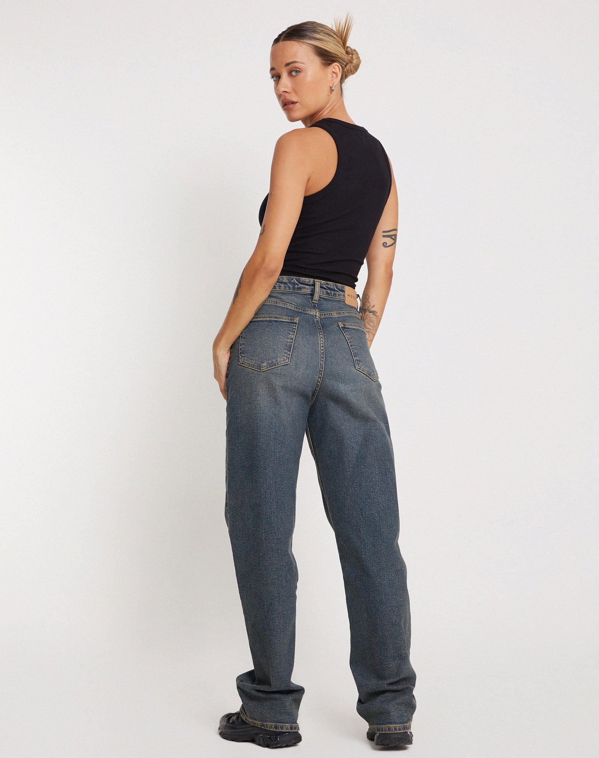 Image de Rave Vest Top in Rib Black
