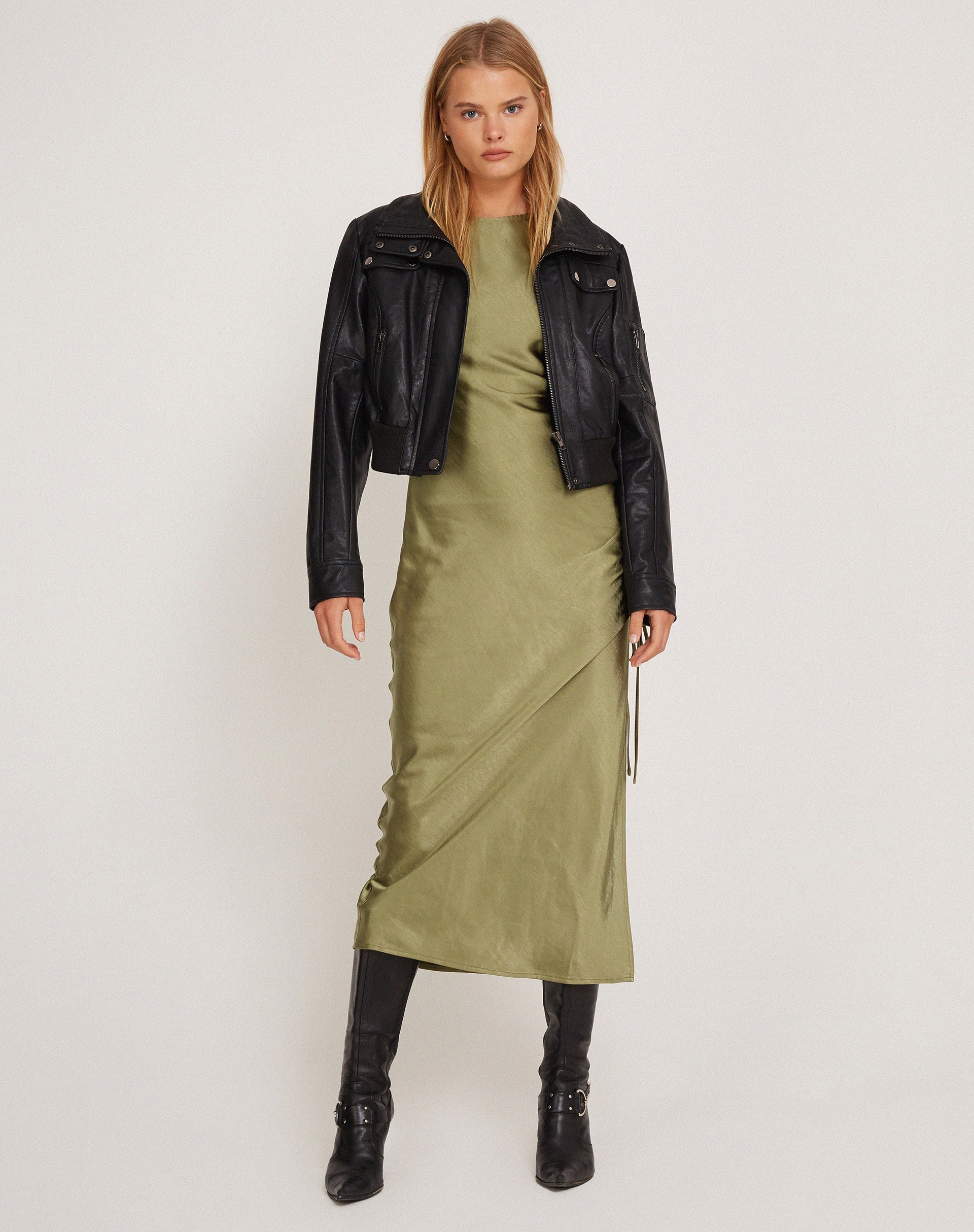 image de Raybu Ruched Midi Dress in Satin Olive