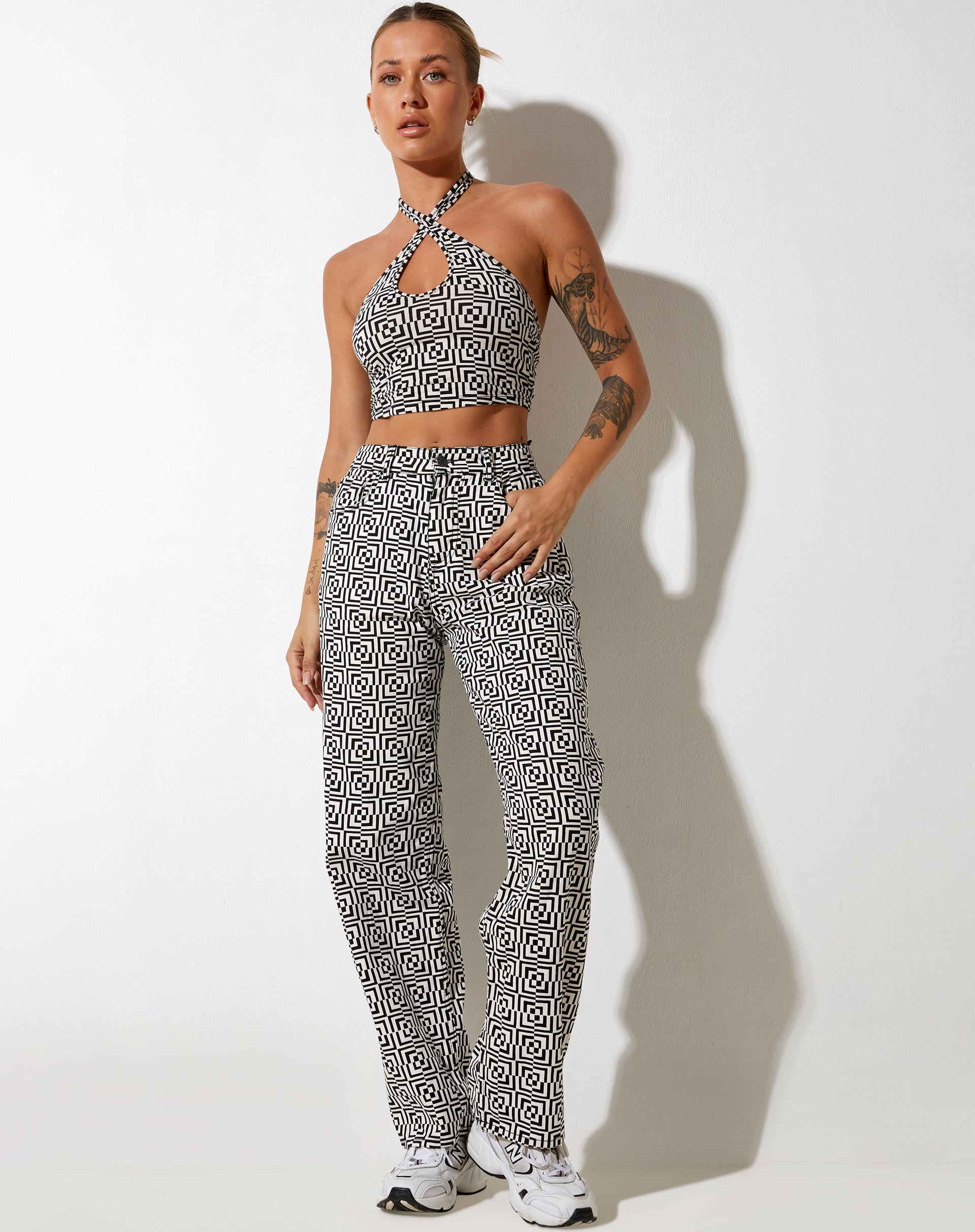 Image de Reis Crop Top in Optic Square Black and White
